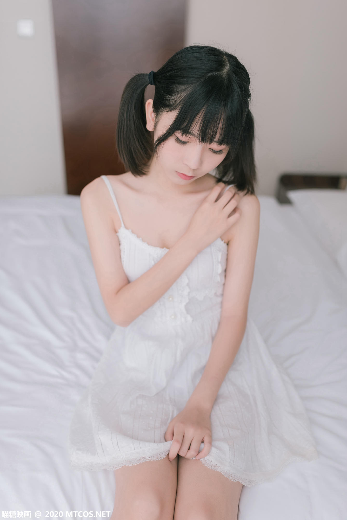 [喵糖映画] VOL.177 白裙少女[47P／233M]_第1集