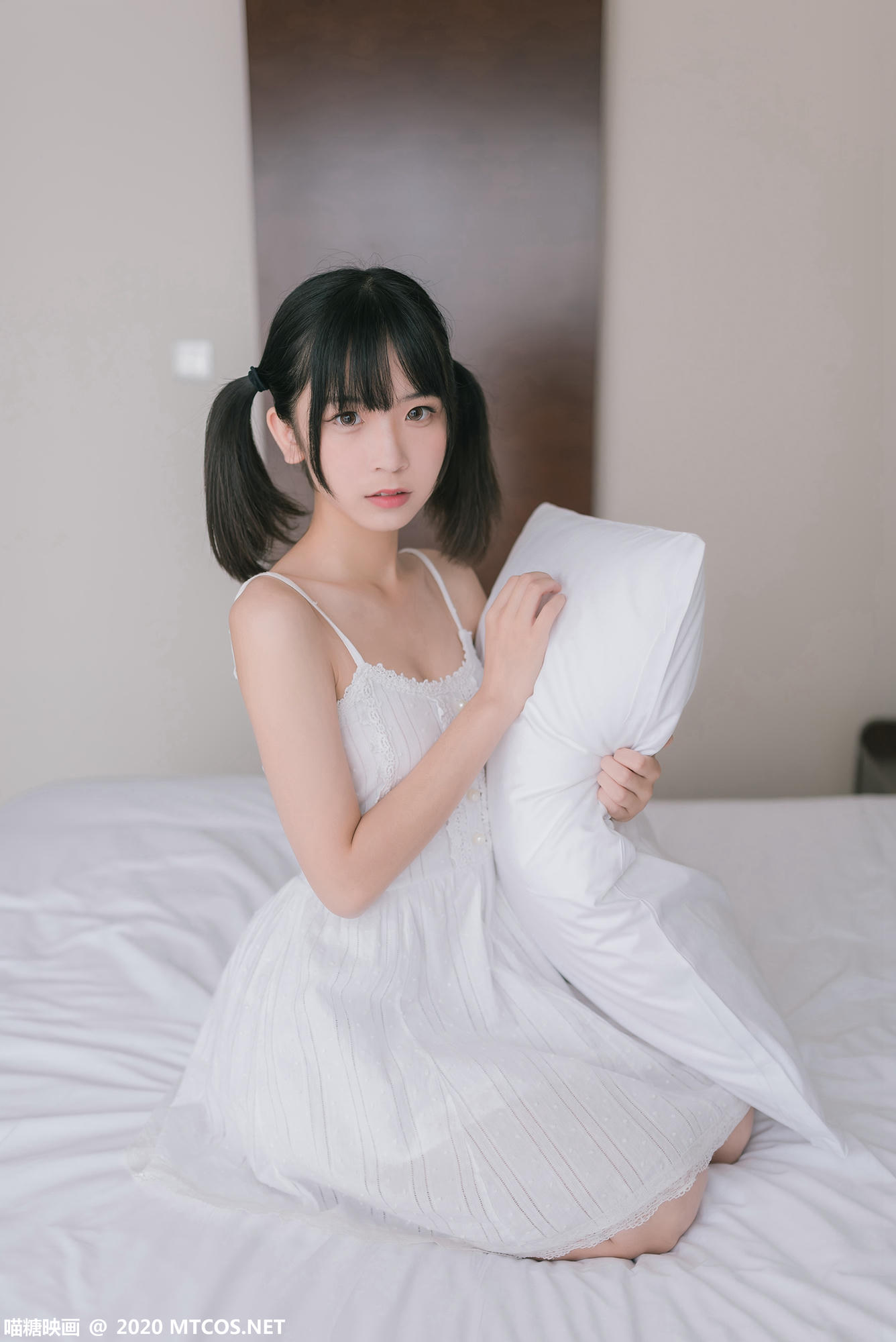[喵糖映画] VOL.177 白裙少女[47P／233M]_第1集