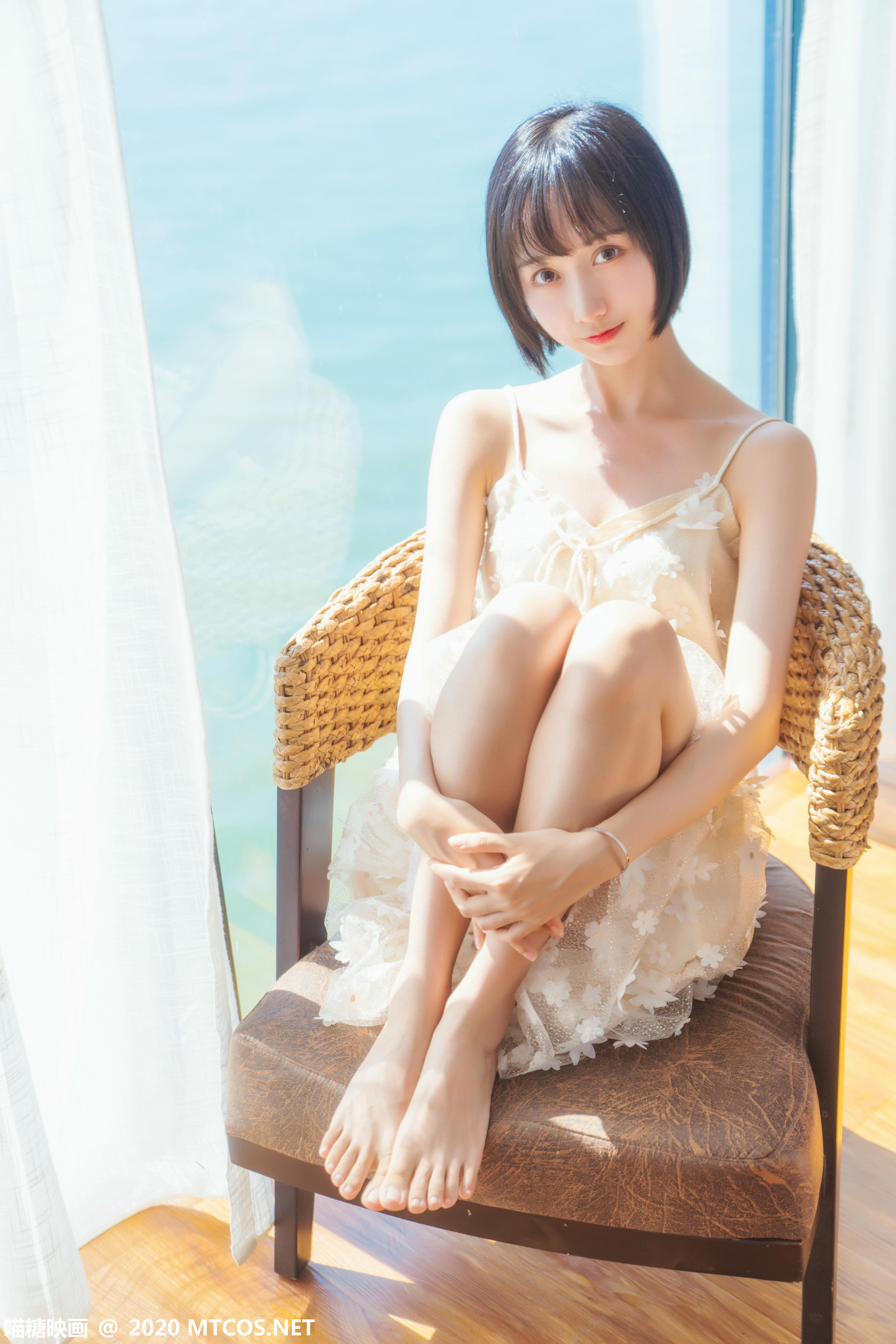 [喵糖映画] VOL.201 暖阳的海[22P／540MB]_第2集