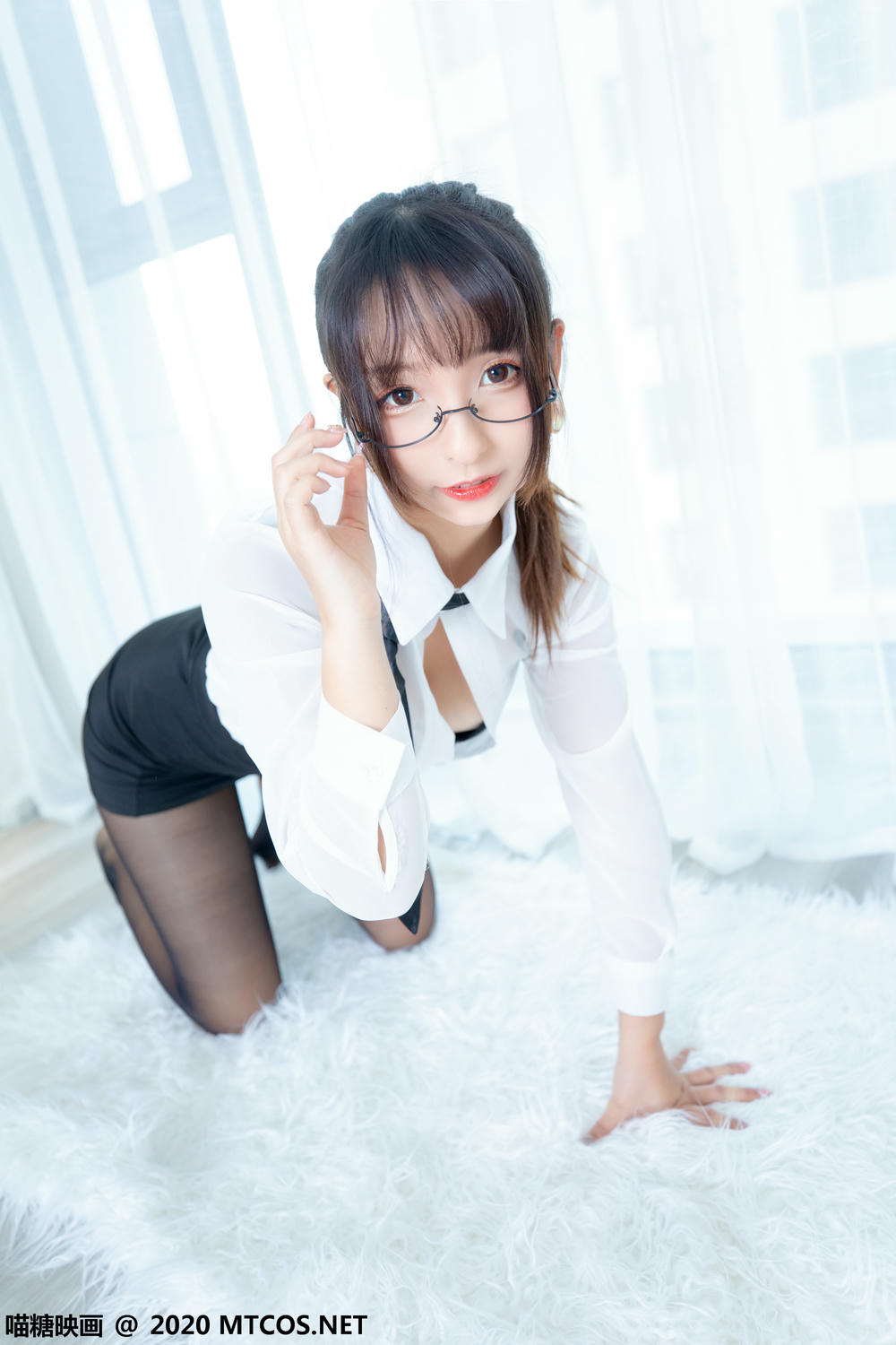 [喵糖映画] VOL.202 OL制服裙[70P／191MB]_第3集