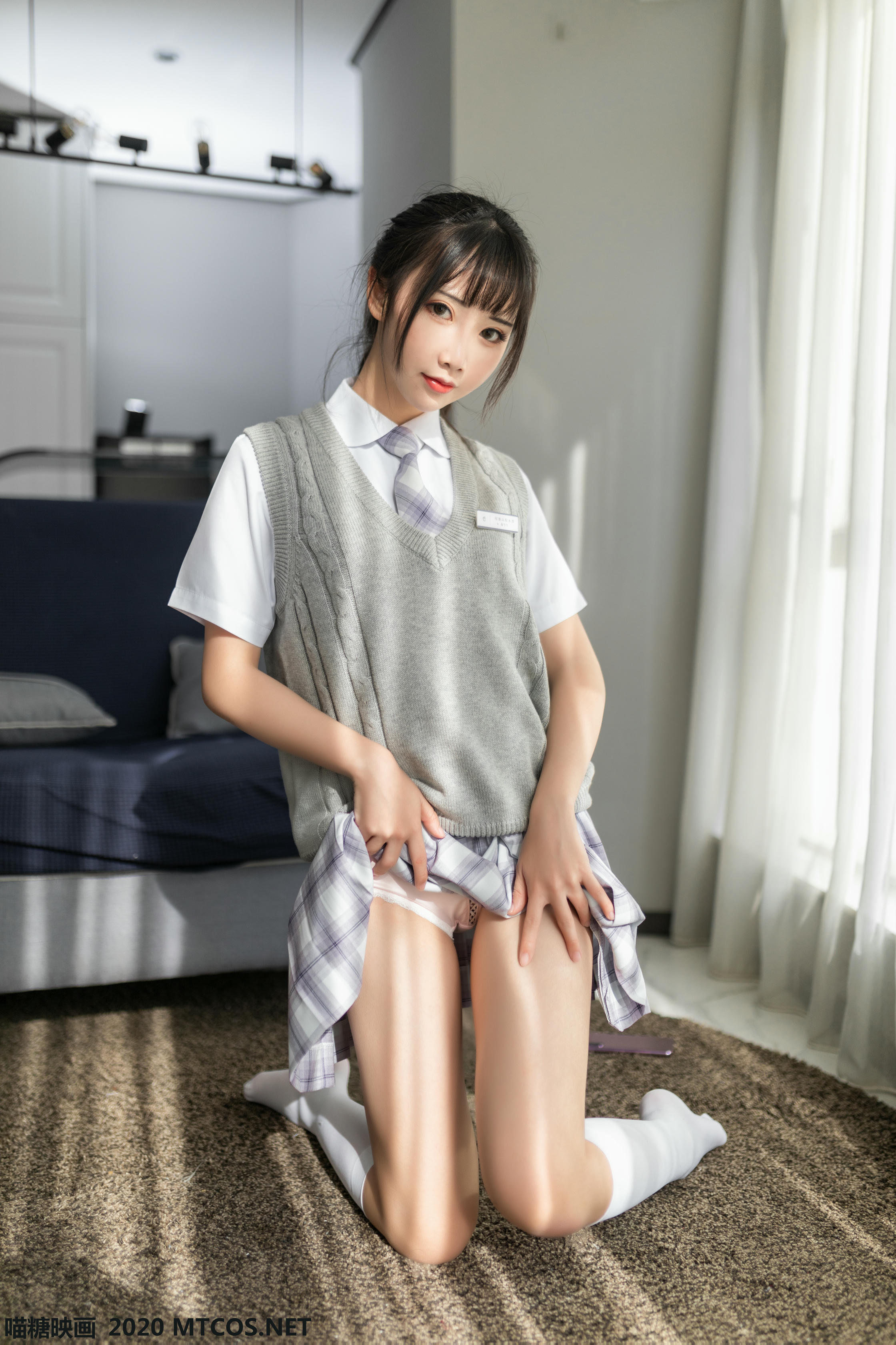 [喵糖映画] JKL.001 制服少女[35P／586M]_第1集