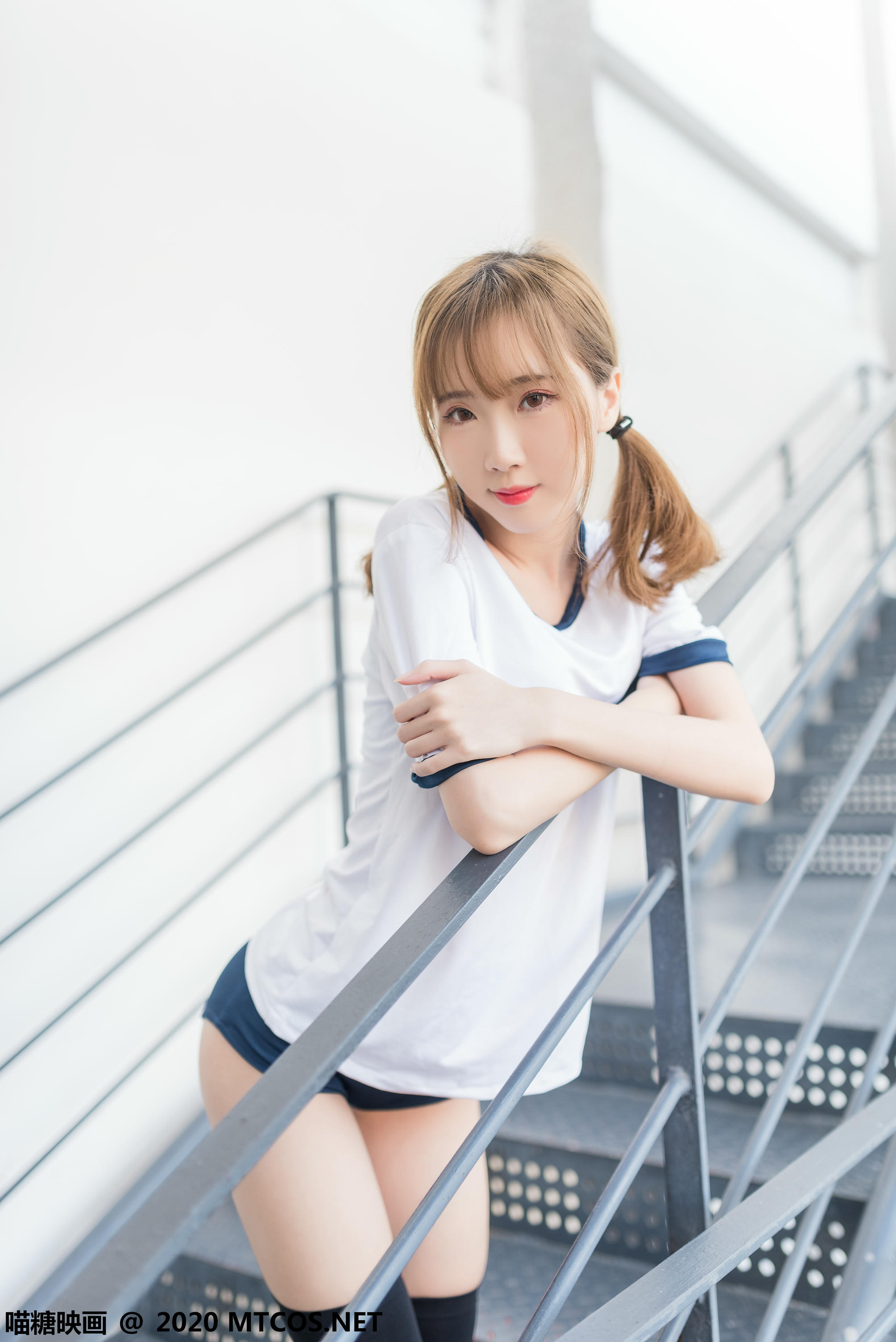 [喵糖映画] VOL.219 运动体操服[50P／394MB]_第1集