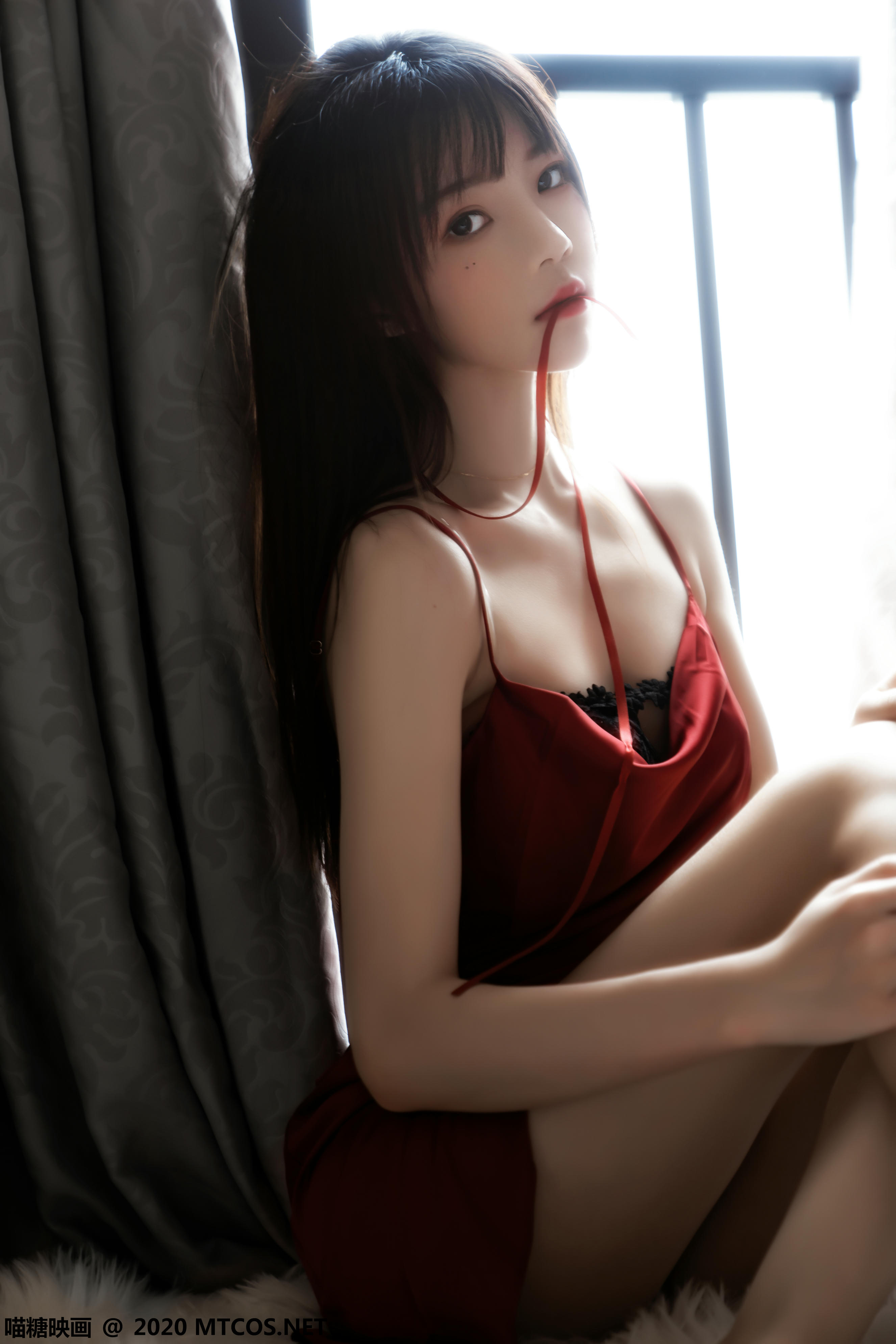 [喵糖映画] VOL.240 千丝万缕红[39P／884MB]_第2集
