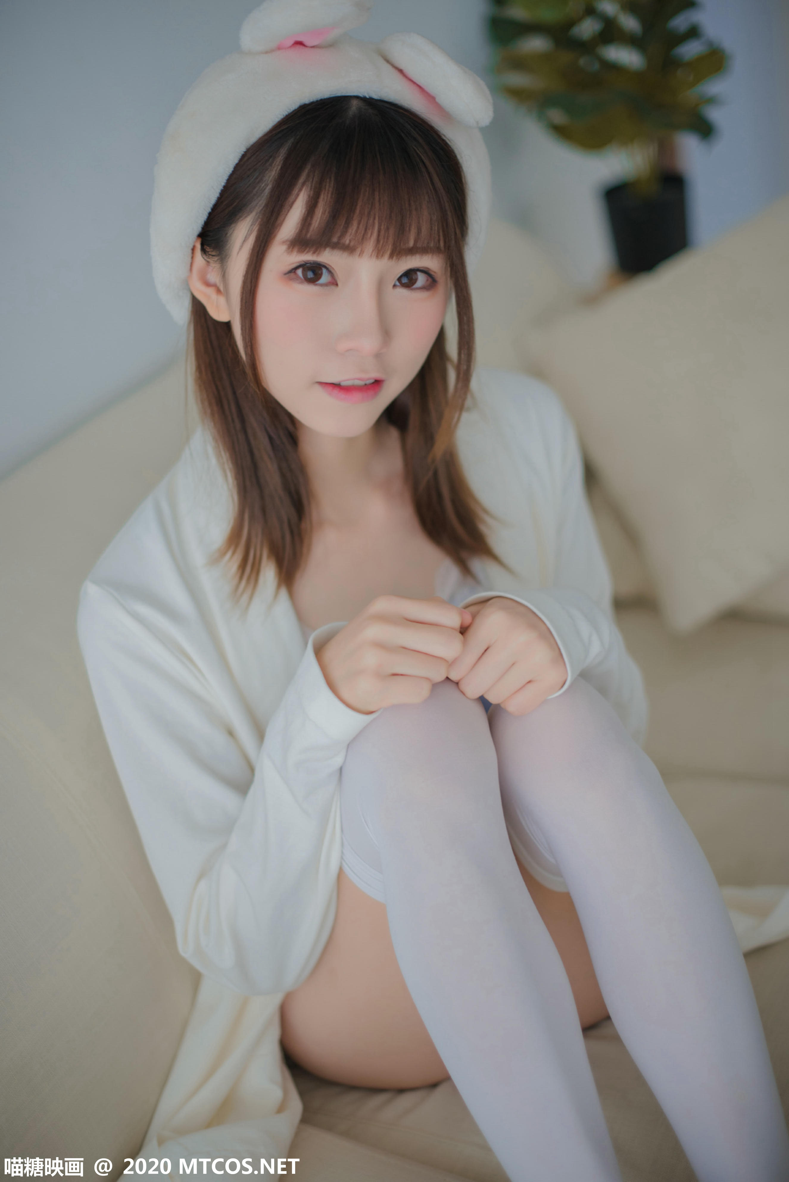 [喵糖映画] VOL.251 纯纯的兔耳女友[58P／462MB]_第2集