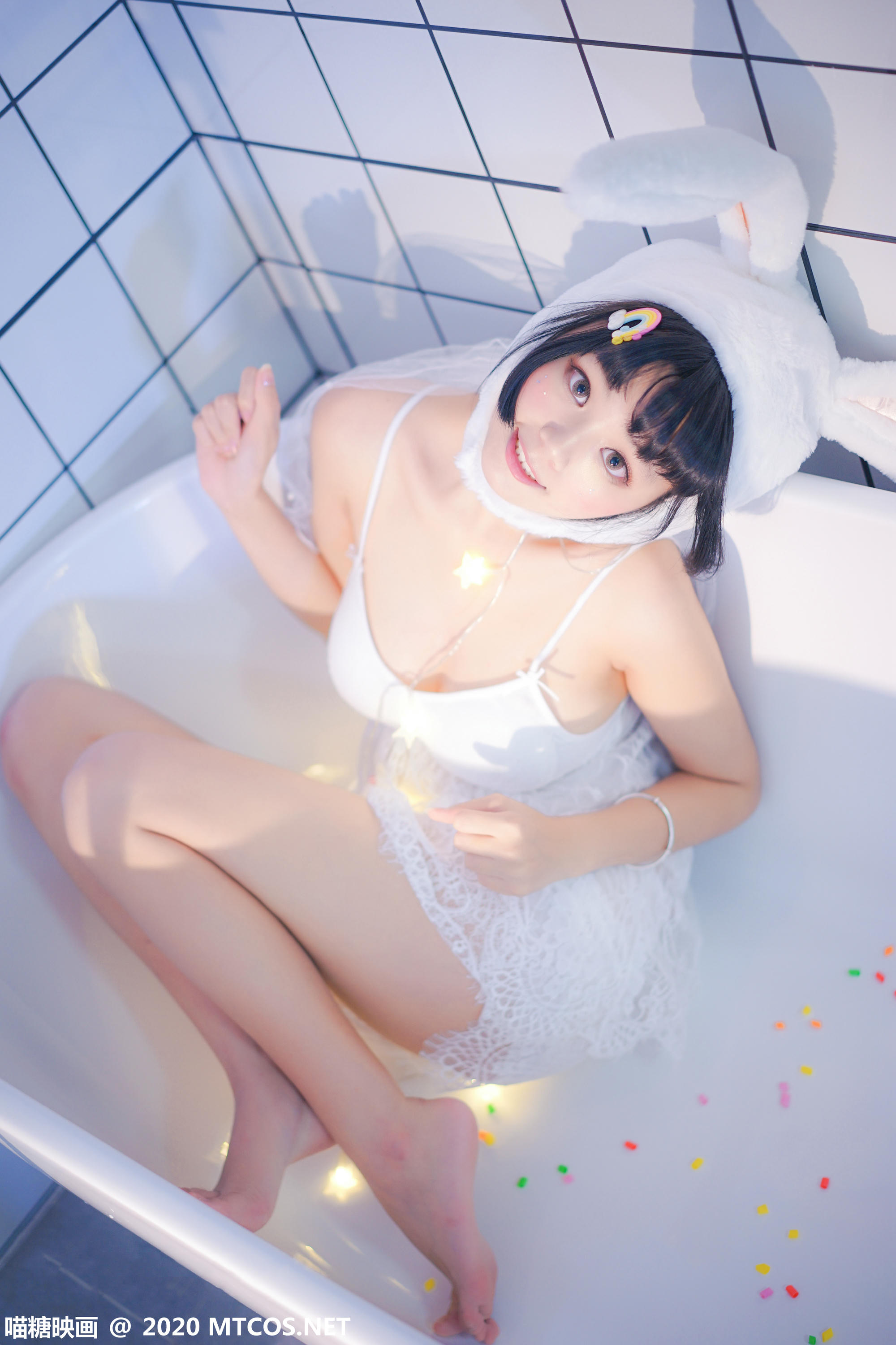 [喵糖映画] VOL.255 浴缸里的兔子[40P／558MB]_第2集