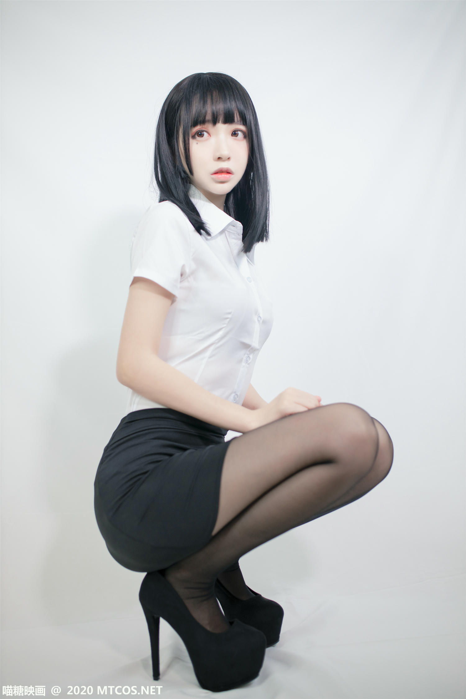 [喵糖映画] VOL.291 OL制服[22P／116MB]_第1集