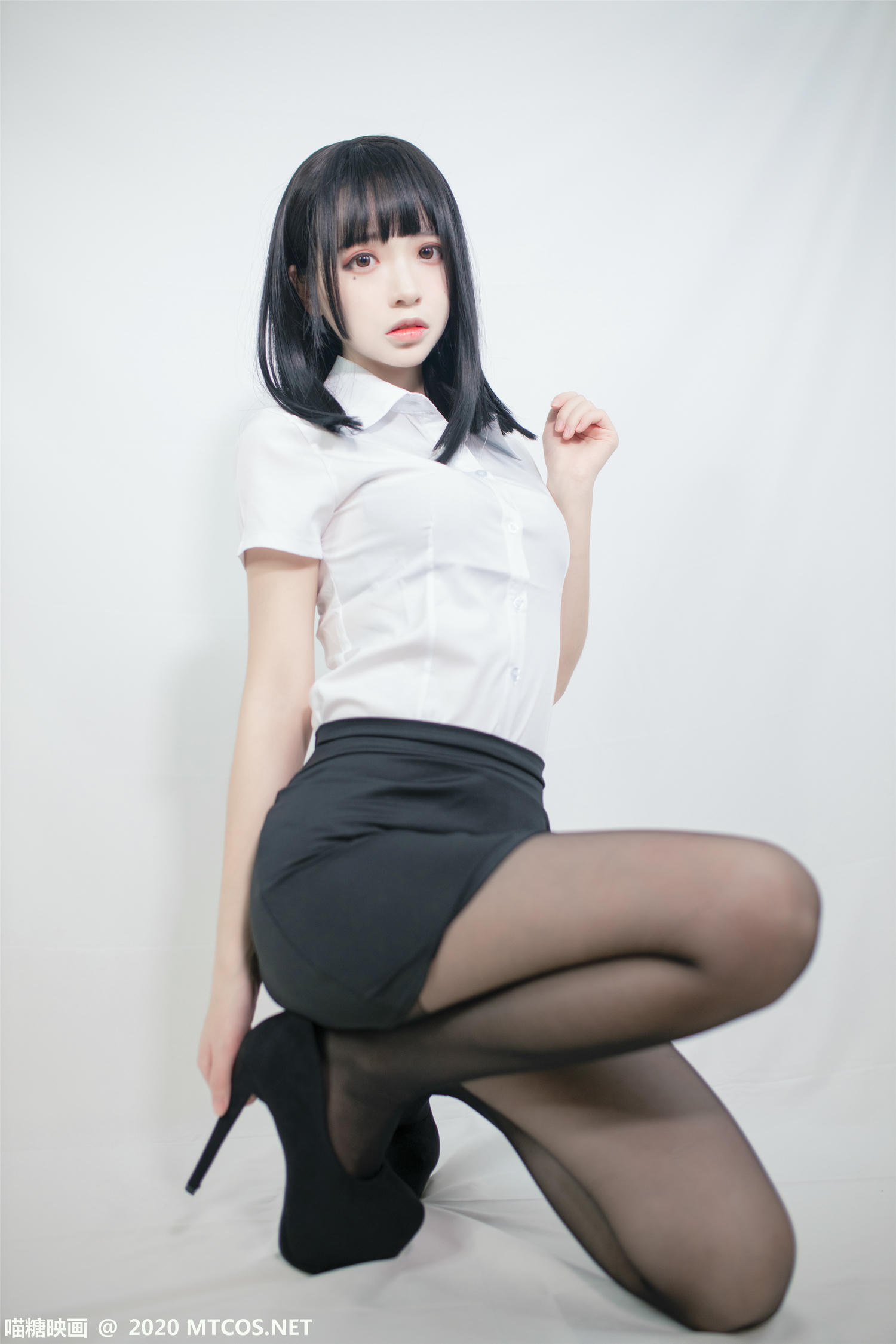 [喵糖映画] VOL.291 OL制服[22P／116MB]_第1集