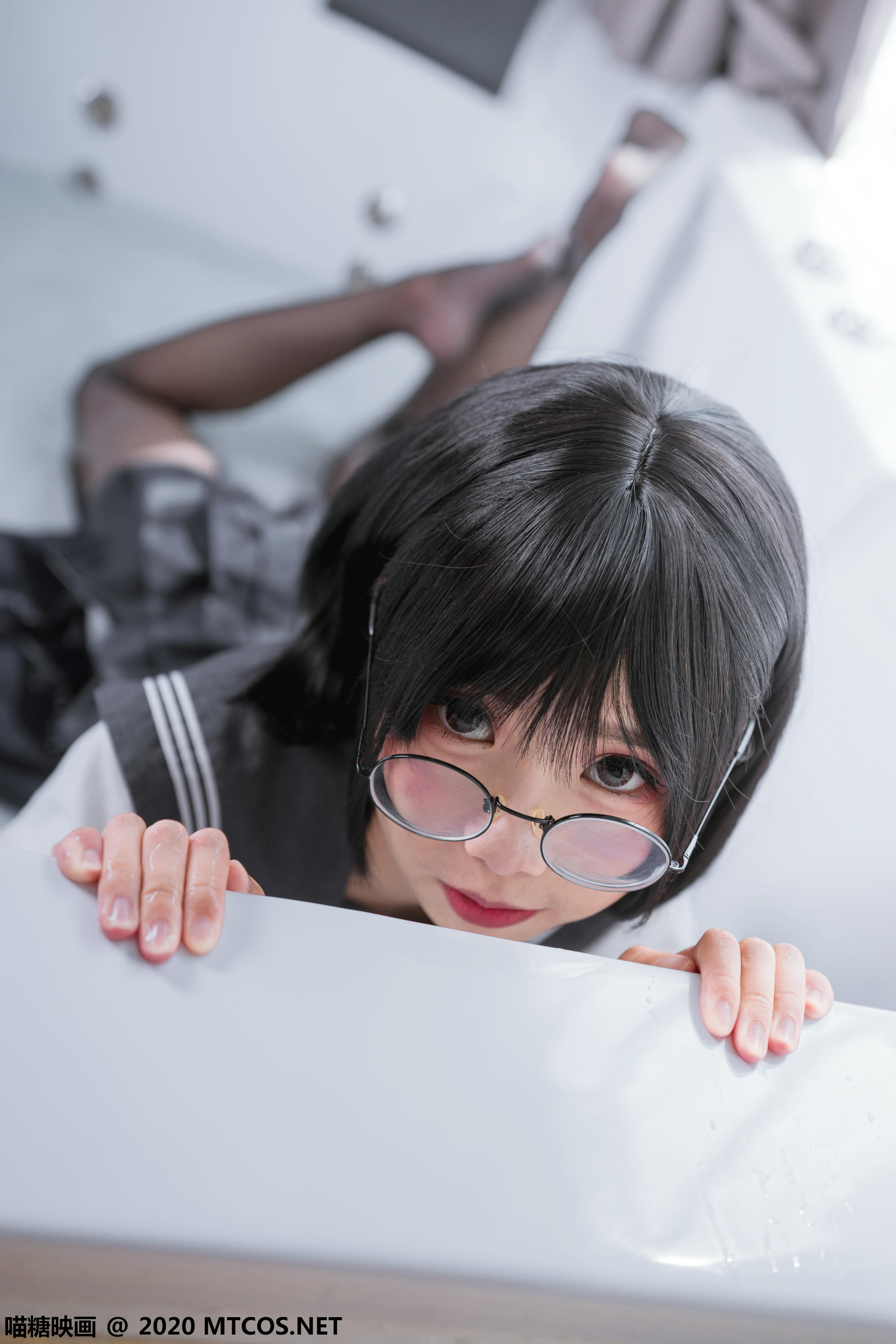 [喵糖映画] JKL.017 黑丝JK制服[21P／270MB]_第1集