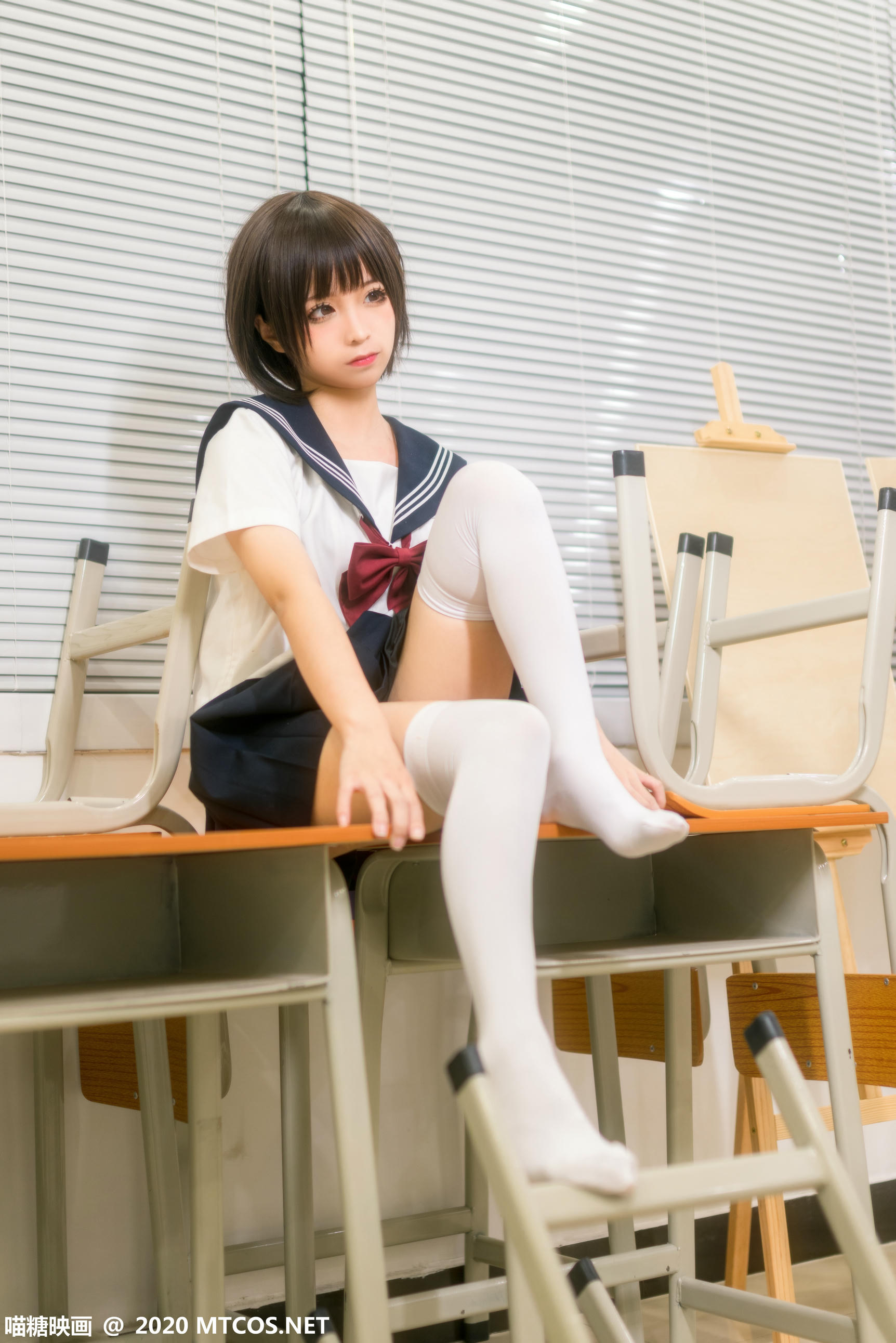 [喵糖映画] JKL.020 课室JK制服[25P／270MB]_第1集