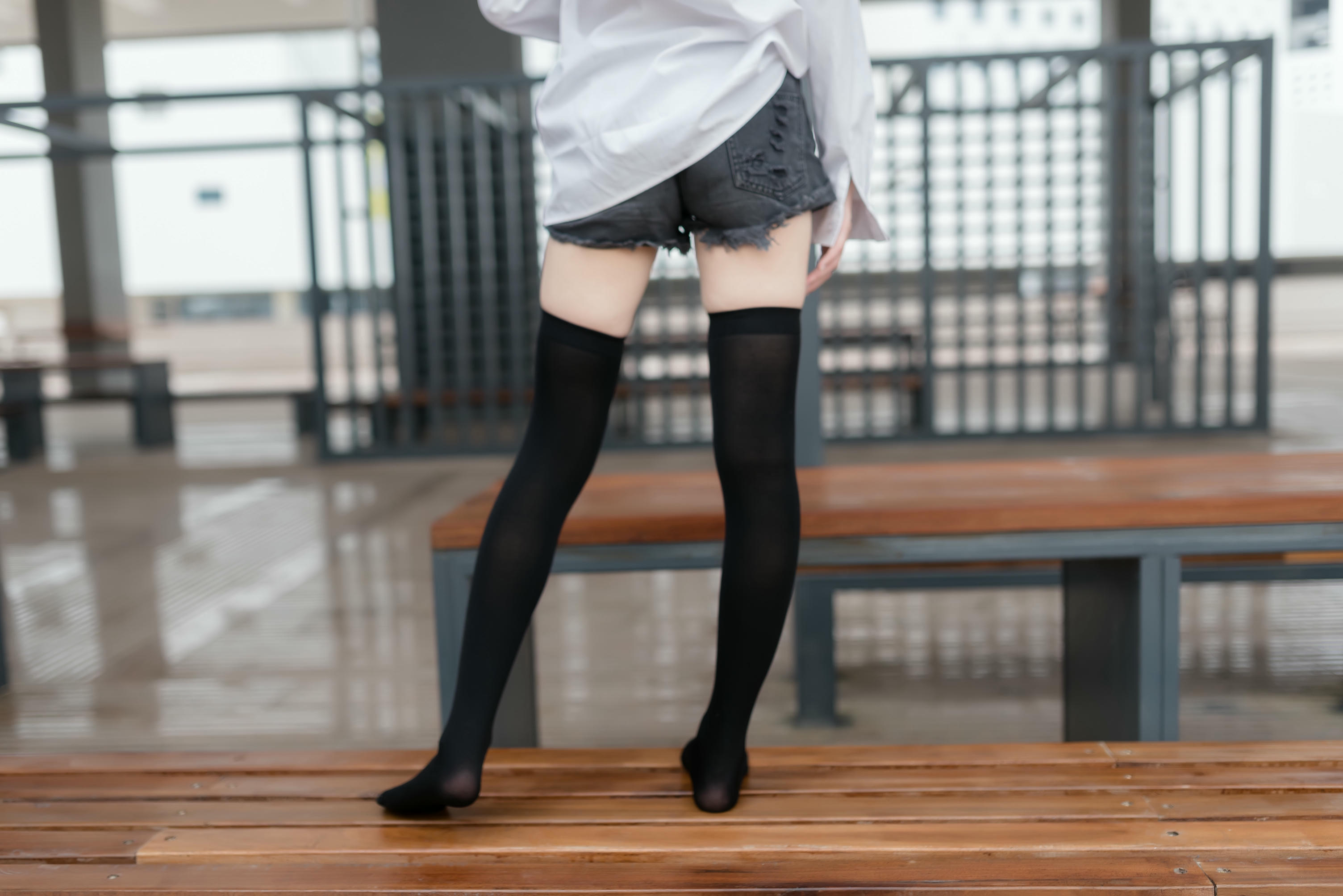 [喵糖映画]VOL.431 热裤女孩[49P／206MB]_第3集