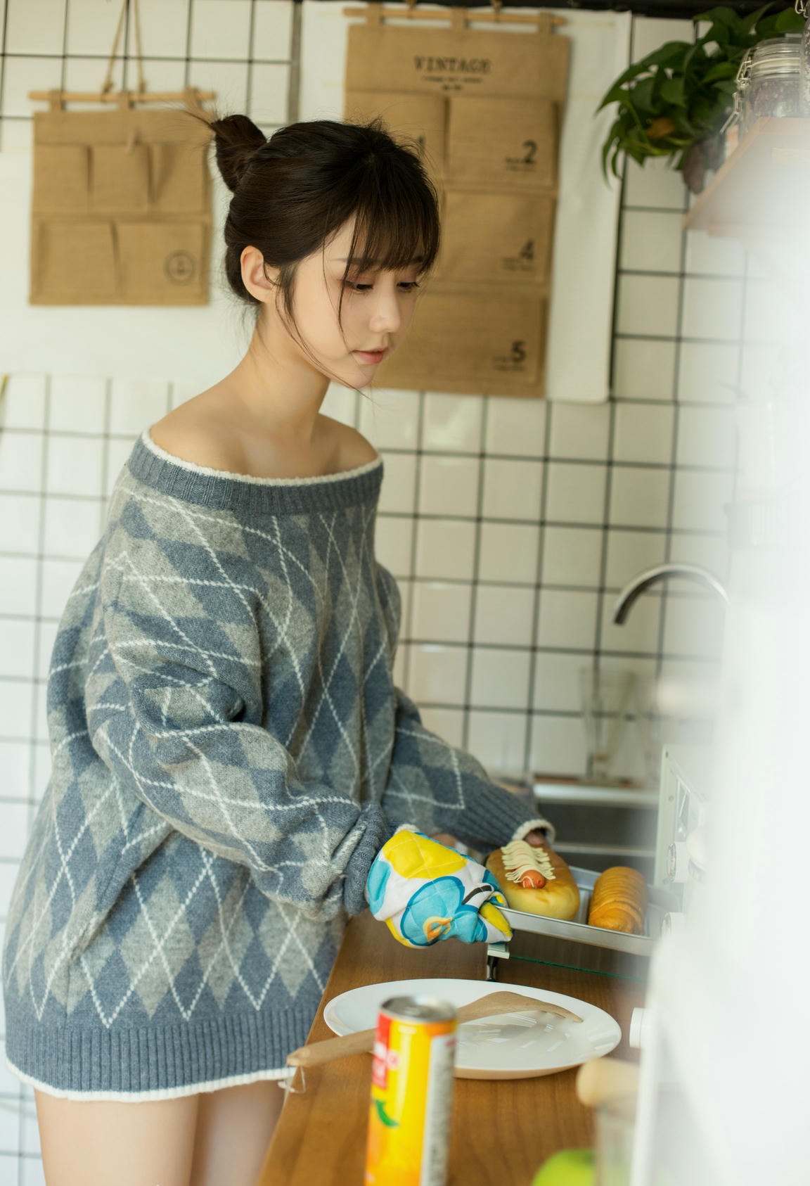 [喵糖映画] VOL.003 镜酱 不知梦[86P／276MB]_第1集