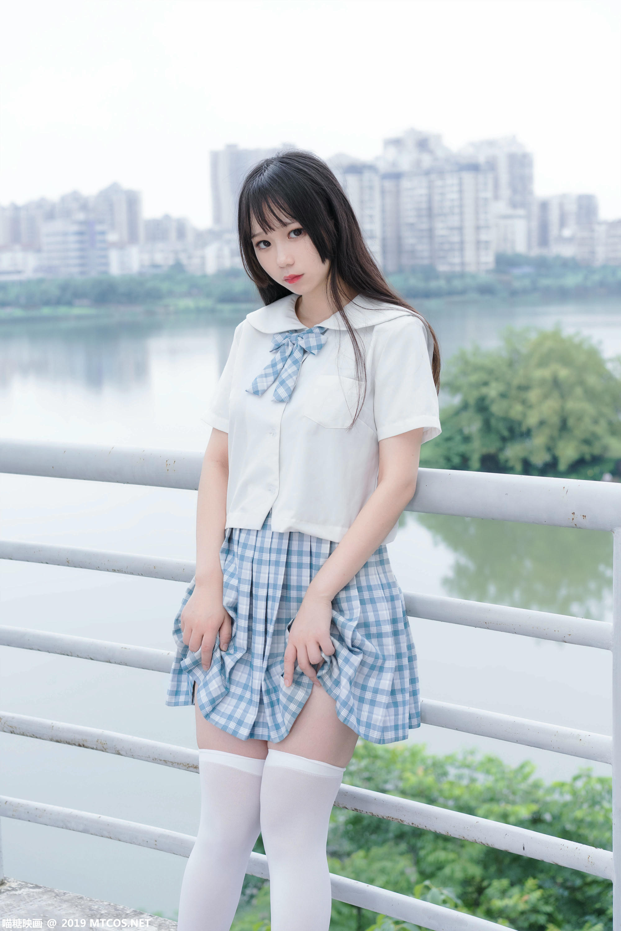 [喵糖映画] VOL.015 半度度度喵 蓝柑夏日[43P／379MB]_第1集
