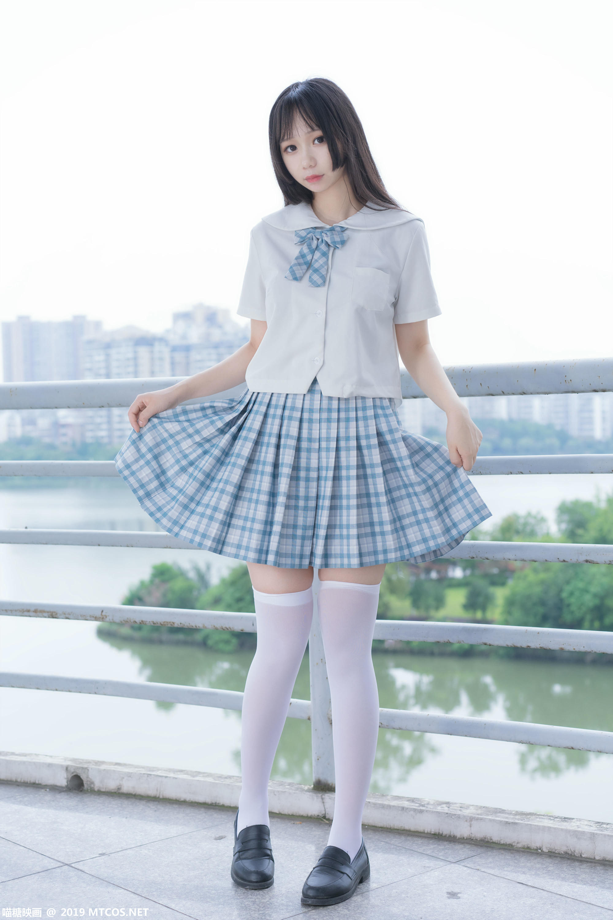 [喵糖映画] VOL.015 半度度度喵 蓝柑夏日[43P／379MB]_第1集