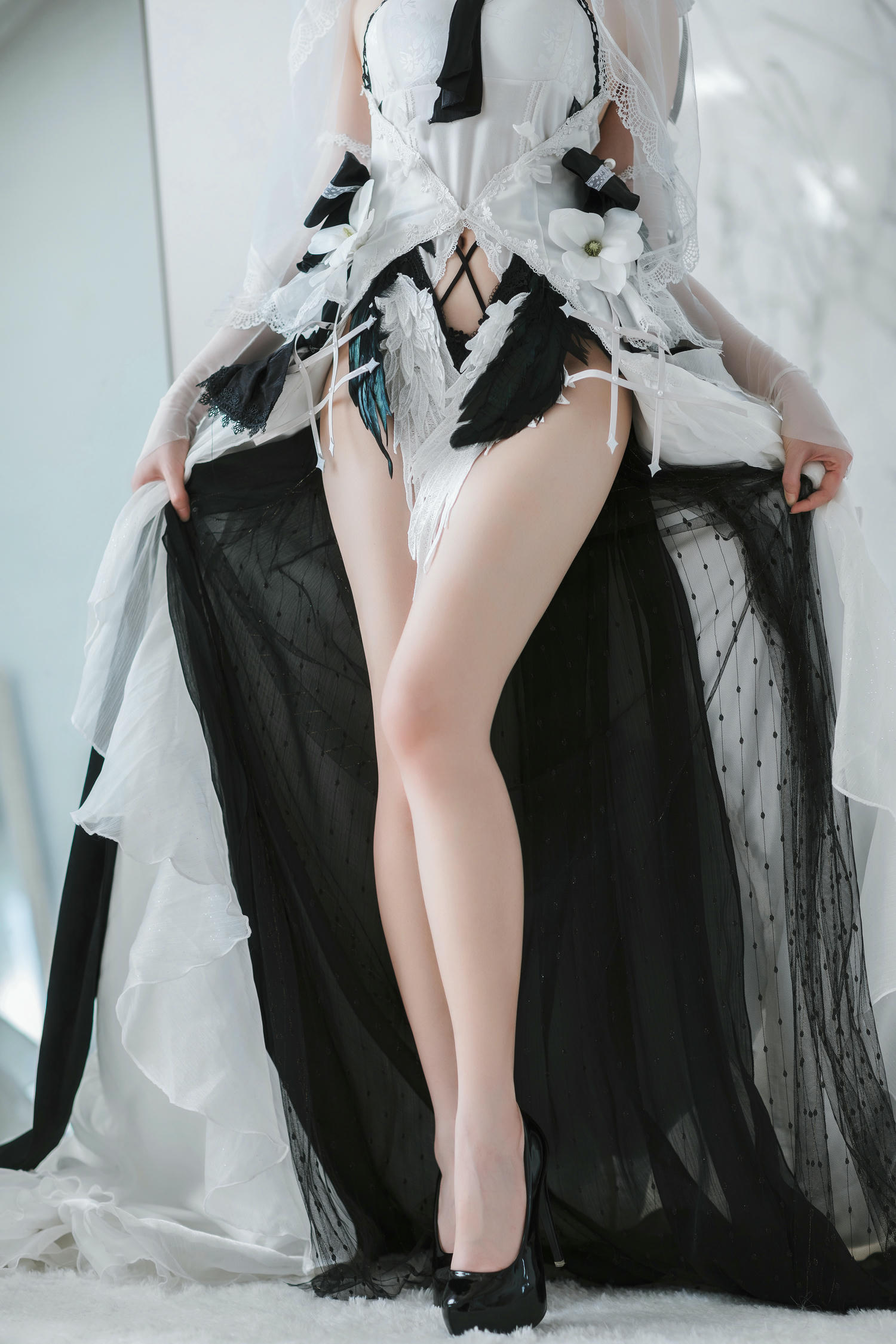 焖焖碳 NO.016 可畏礼服 [33P-203MB]_第2集