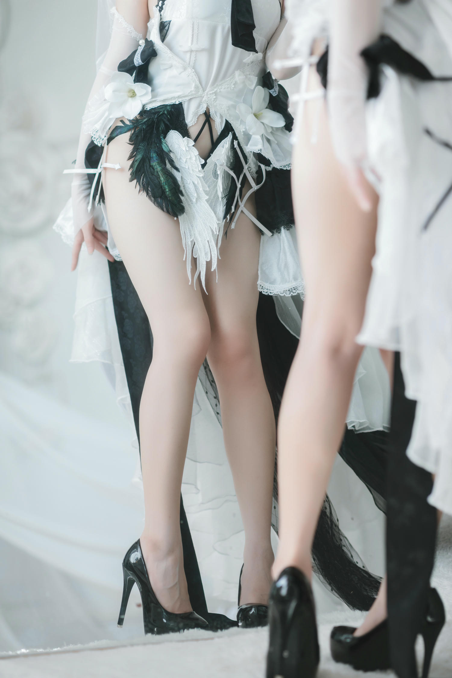 焖焖碳 NO.016 可畏礼服 [33P-203MB]_第2集
