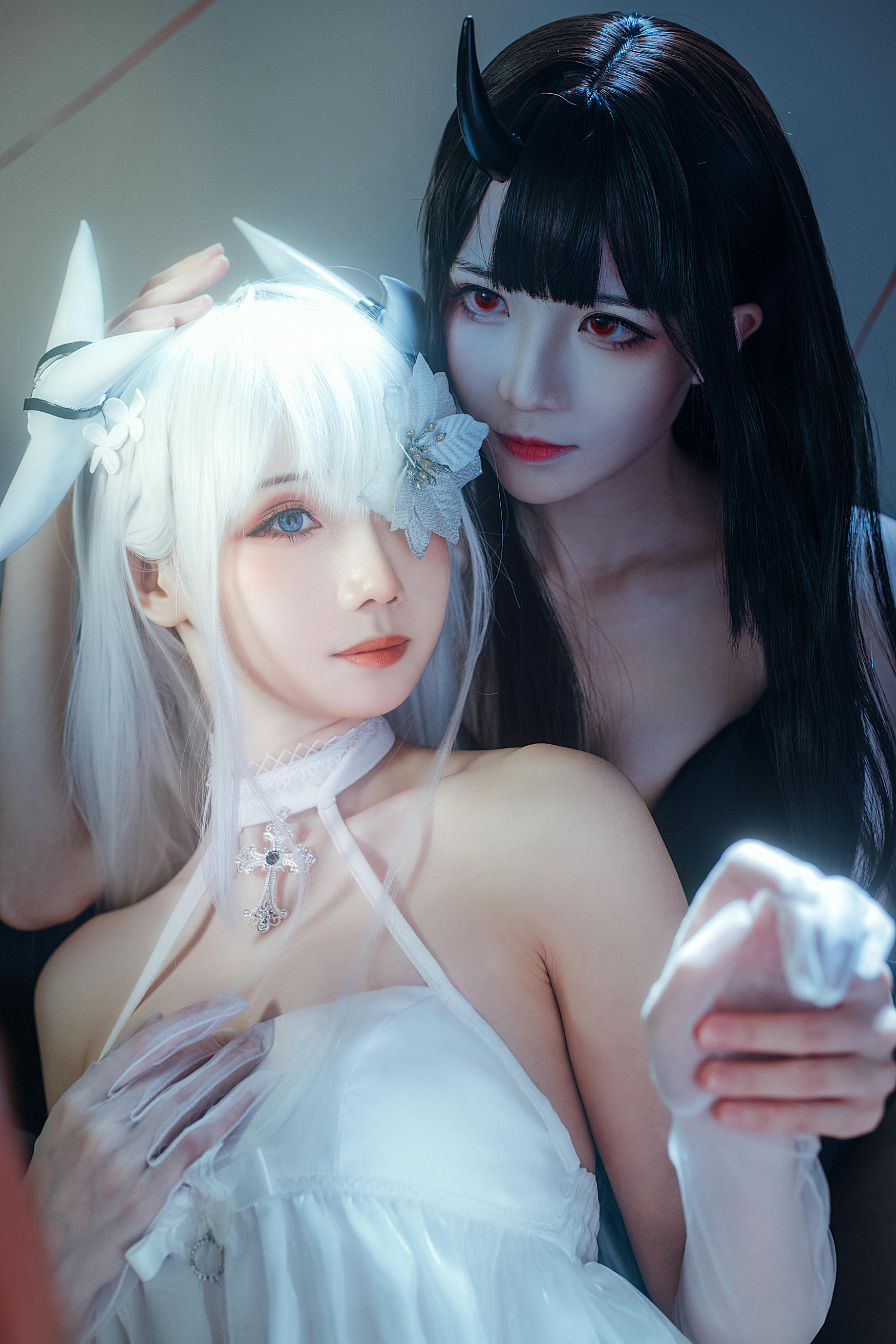 焖焖碳 NO.005 焖焖碳Xtomoyo酱 埃姆登黑白夜之主 [29P 328MB]_第1集