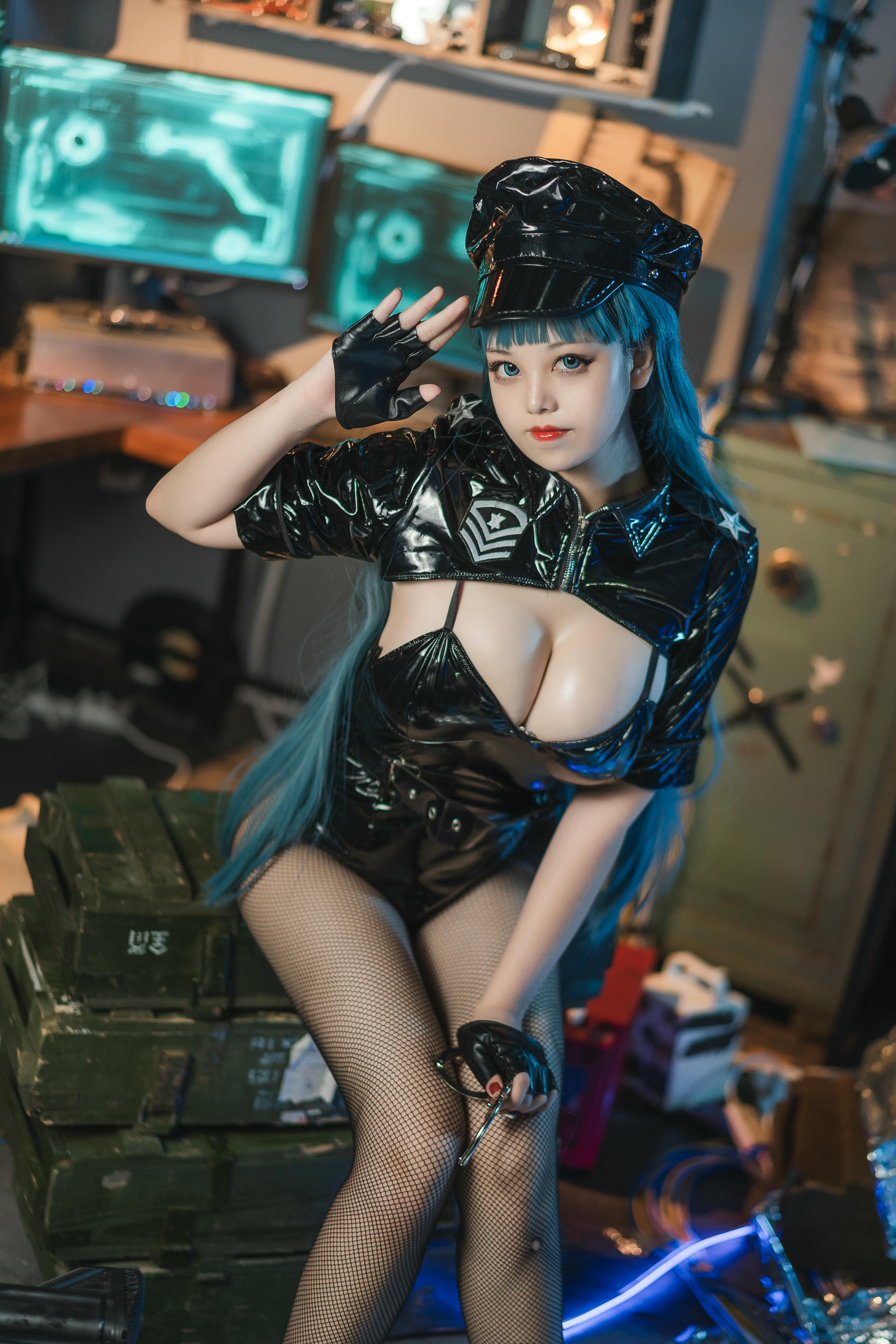蜜汁猫裘 NO.112 胶衣女警[51P-487.8M]_第2集