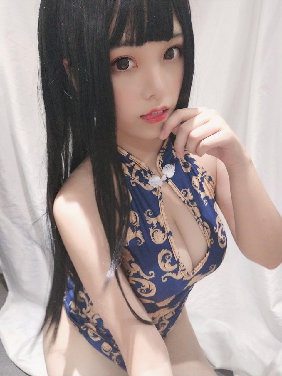 蜜汁猫裘 NO.013 旗袍姐姐 [29P-58MB]_第1集