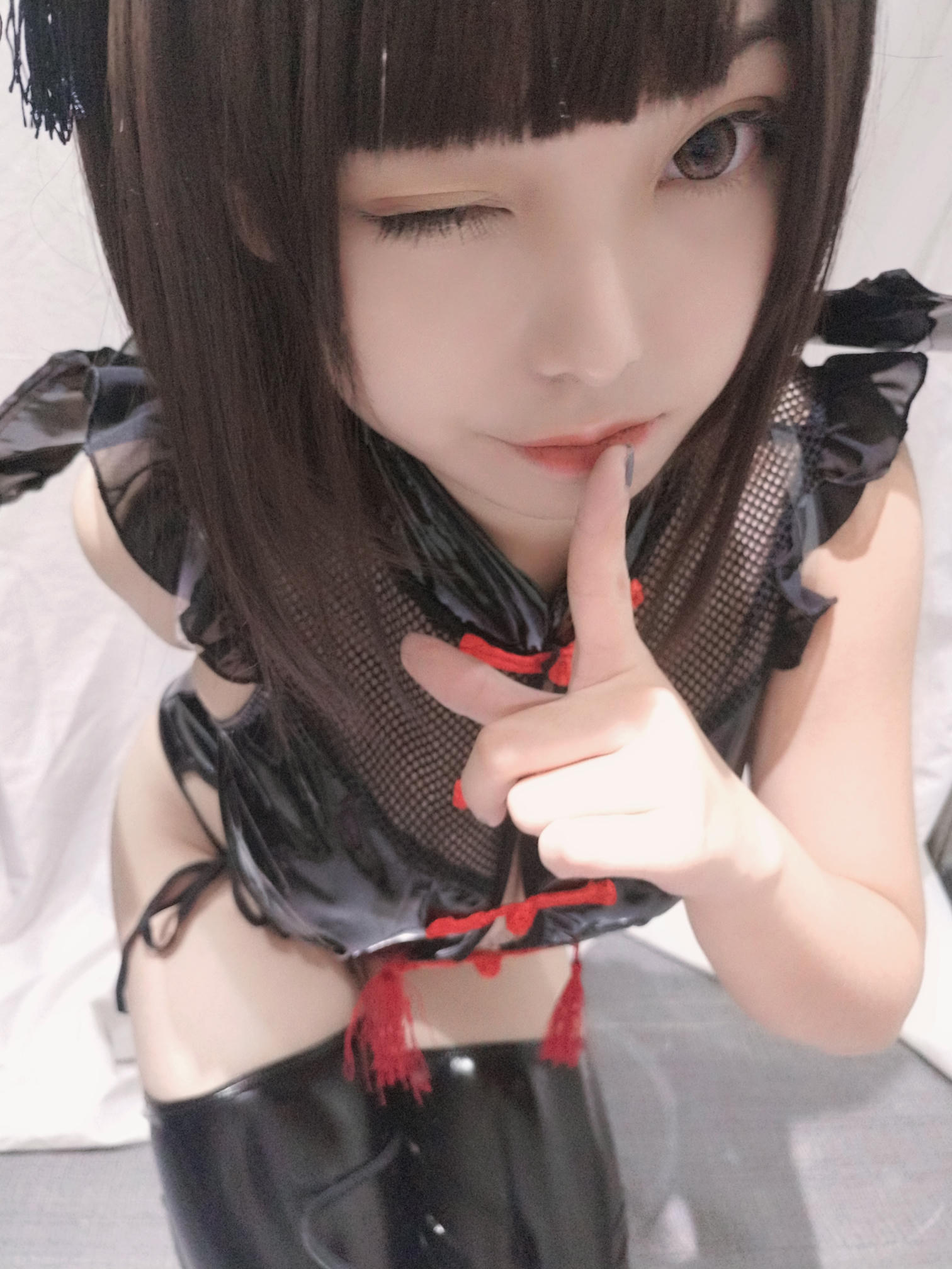 蜜汁猫裘 NO.023 小恶魔自拍 [28P-59MB]_第1集