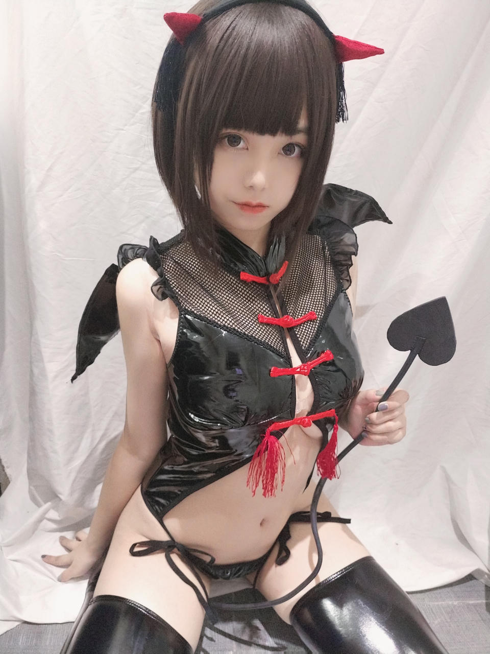 蜜汁猫裘 NO.023 小恶魔自拍 [28P-59MB]_第1集