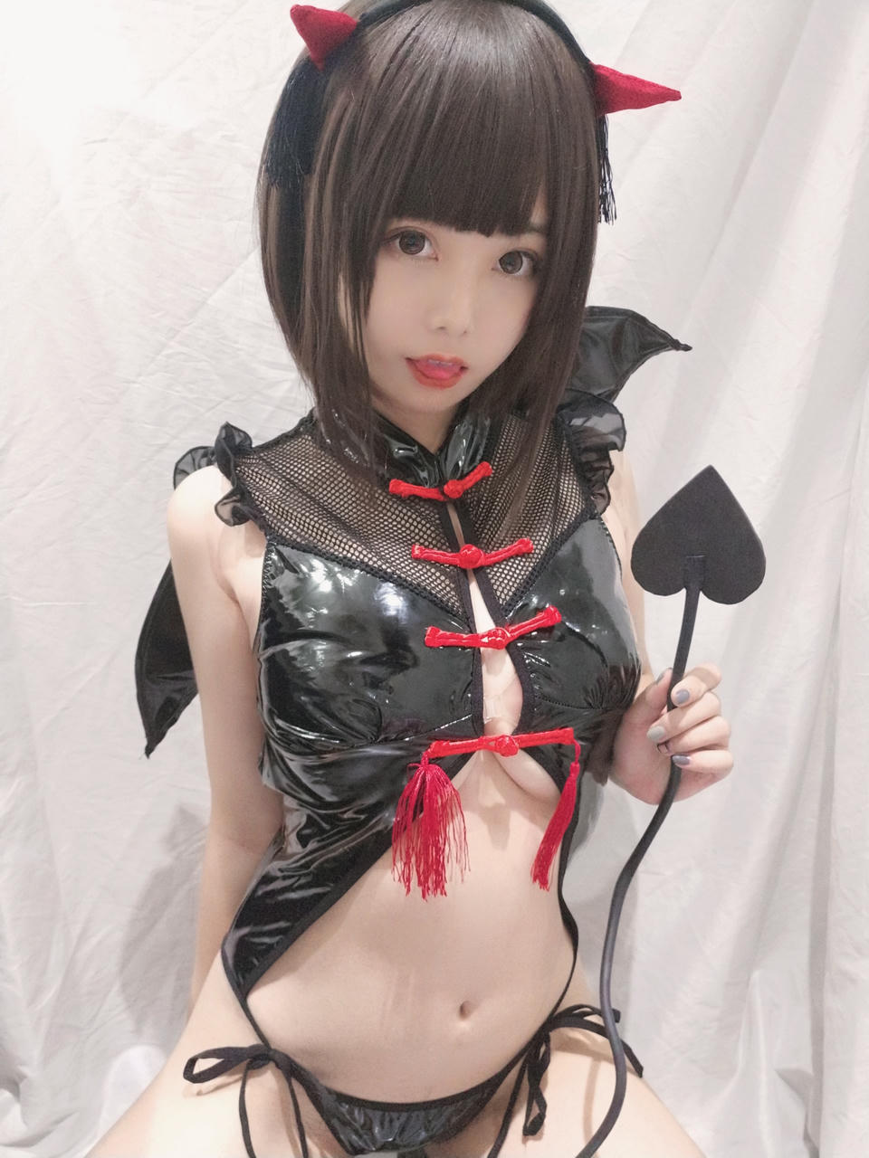 蜜汁猫裘 NO.023 小恶魔自拍 [28P-59MB]_第1集