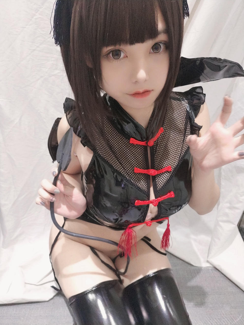 蜜汁猫裘 NO.023 小恶魔自拍 [28P-59MB]_第2集