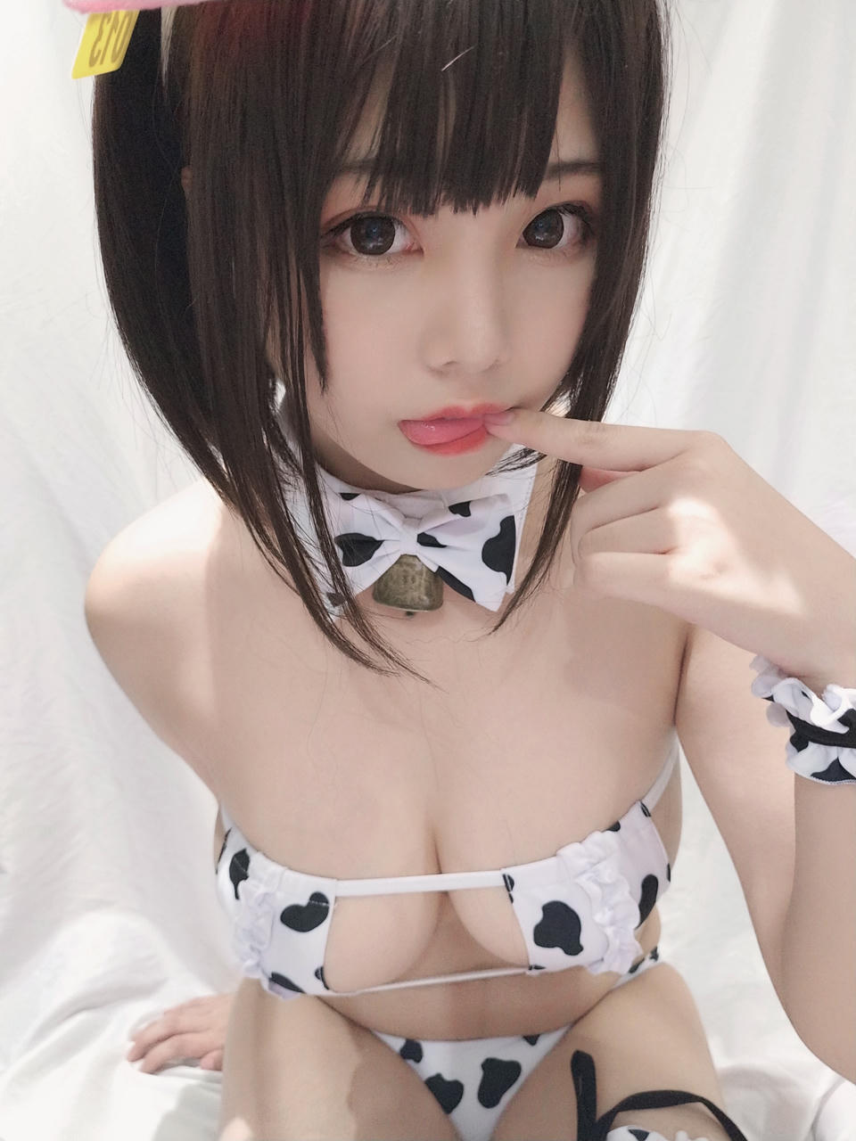 蜜汁猫裘 NO.025 小奶牛自拍版女仆 [20P-40MB]_第1集