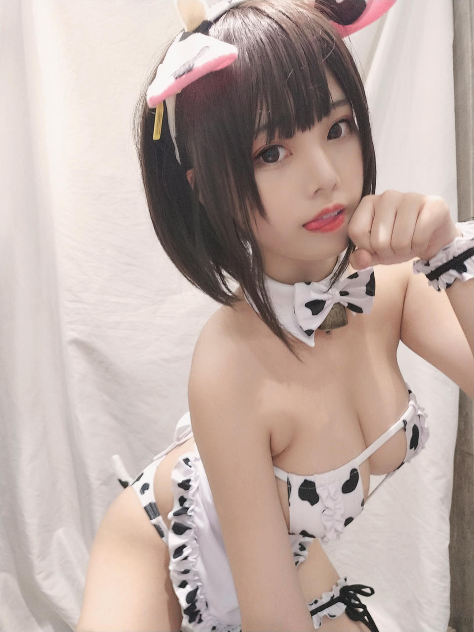 蜜汁猫裘 NO.025 小奶牛自拍版女仆 [20P-40MB]_第1集