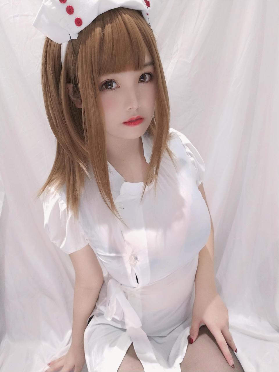 蜜汁猫裘 NO.034 小护士 [41P1V-85MB]_第1集