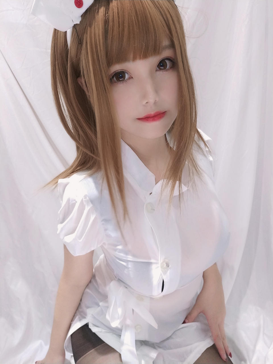 蜜汁猫裘 NO.034 小护士 [41P1V-85MB]_第1集