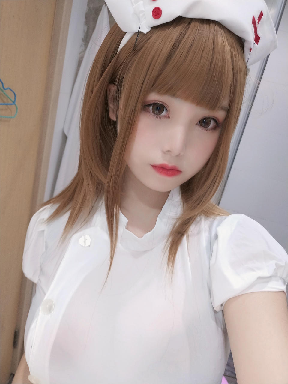 蜜汁猫裘 NO.034 小护士 [41P1V-85MB]_第1集