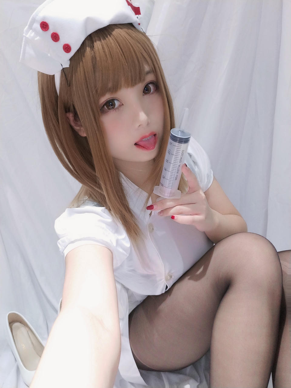 蜜汁猫裘 NO.034 小护士 [41P1V-85MB]_第2集