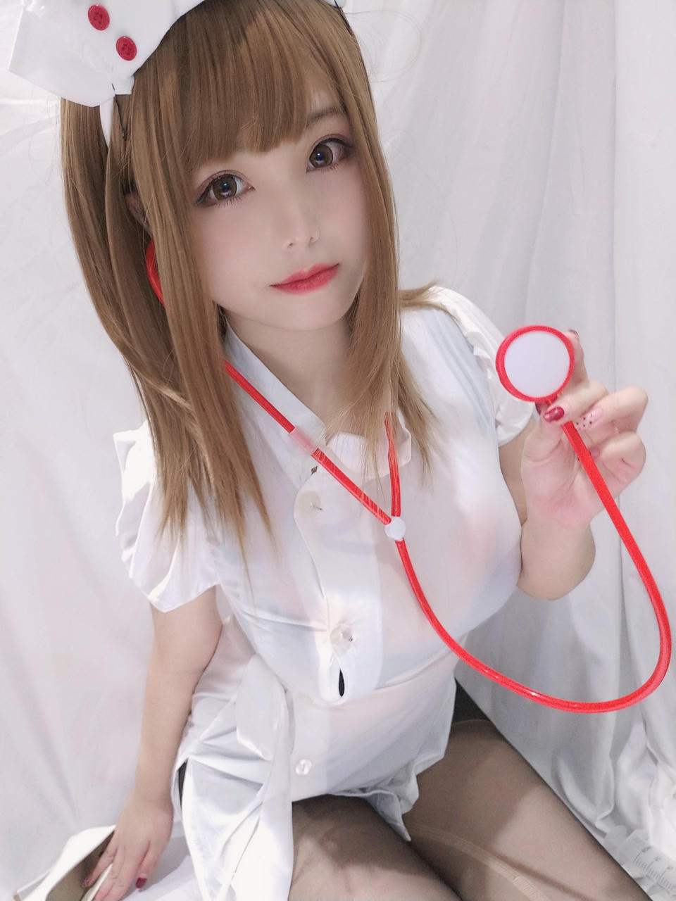 蜜汁猫裘 NO.034 小护士 [41P1V-85MB]_第2集