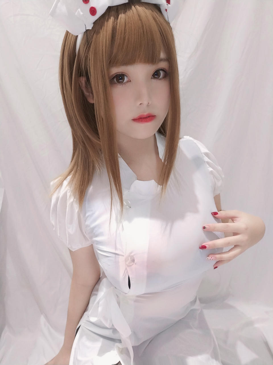 蜜汁猫裘 NO.034 小护士 [41P1V-85MB]_第1集