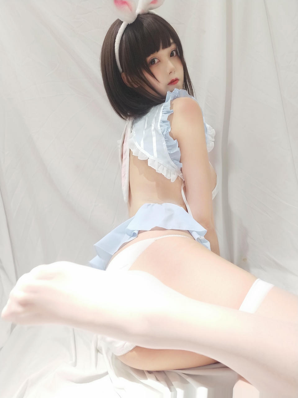 蜜汁猫裘 NO.039 小白兔自拍档 [30P3V-95MB]_第2集