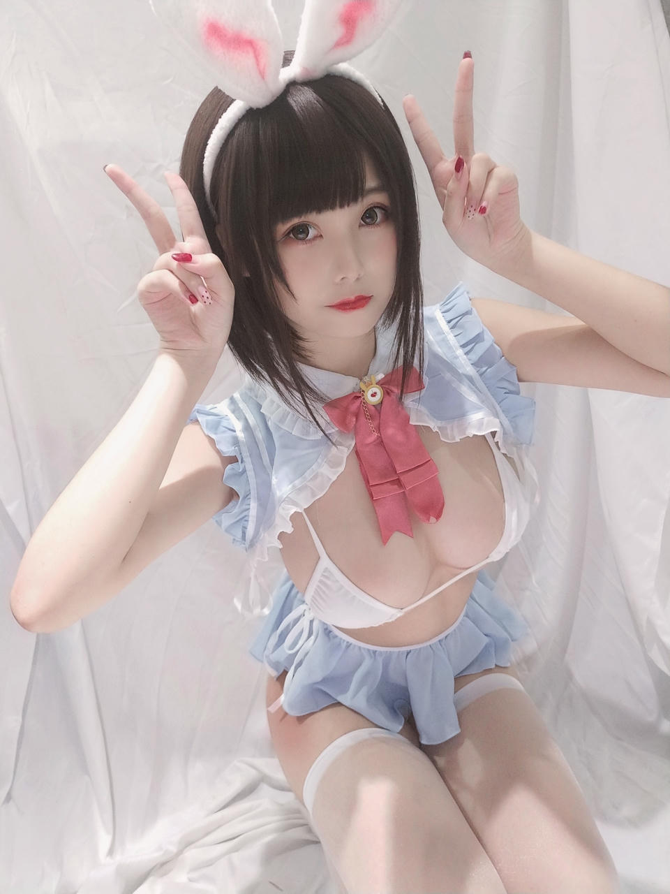 蜜汁猫裘 NO.039 小白兔自拍档 [30P3V-95MB]_第1集