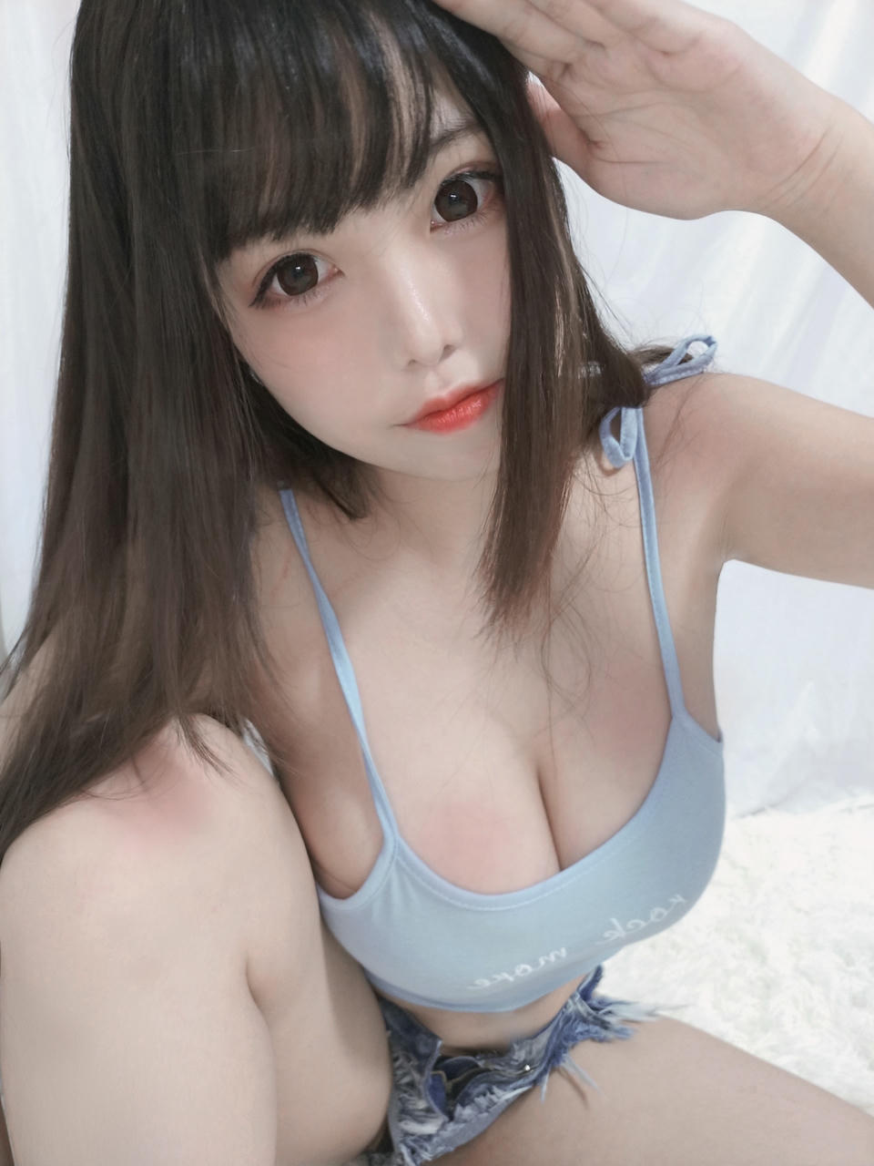 蜜汁猫裘 NO.044 夏日迷糊大姐姐 [33P4V-121MB]_第1集