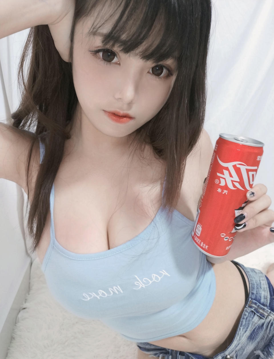 蜜汁猫裘 NO.044 夏日迷糊大姐姐 [33P4V-121MB]_第1集