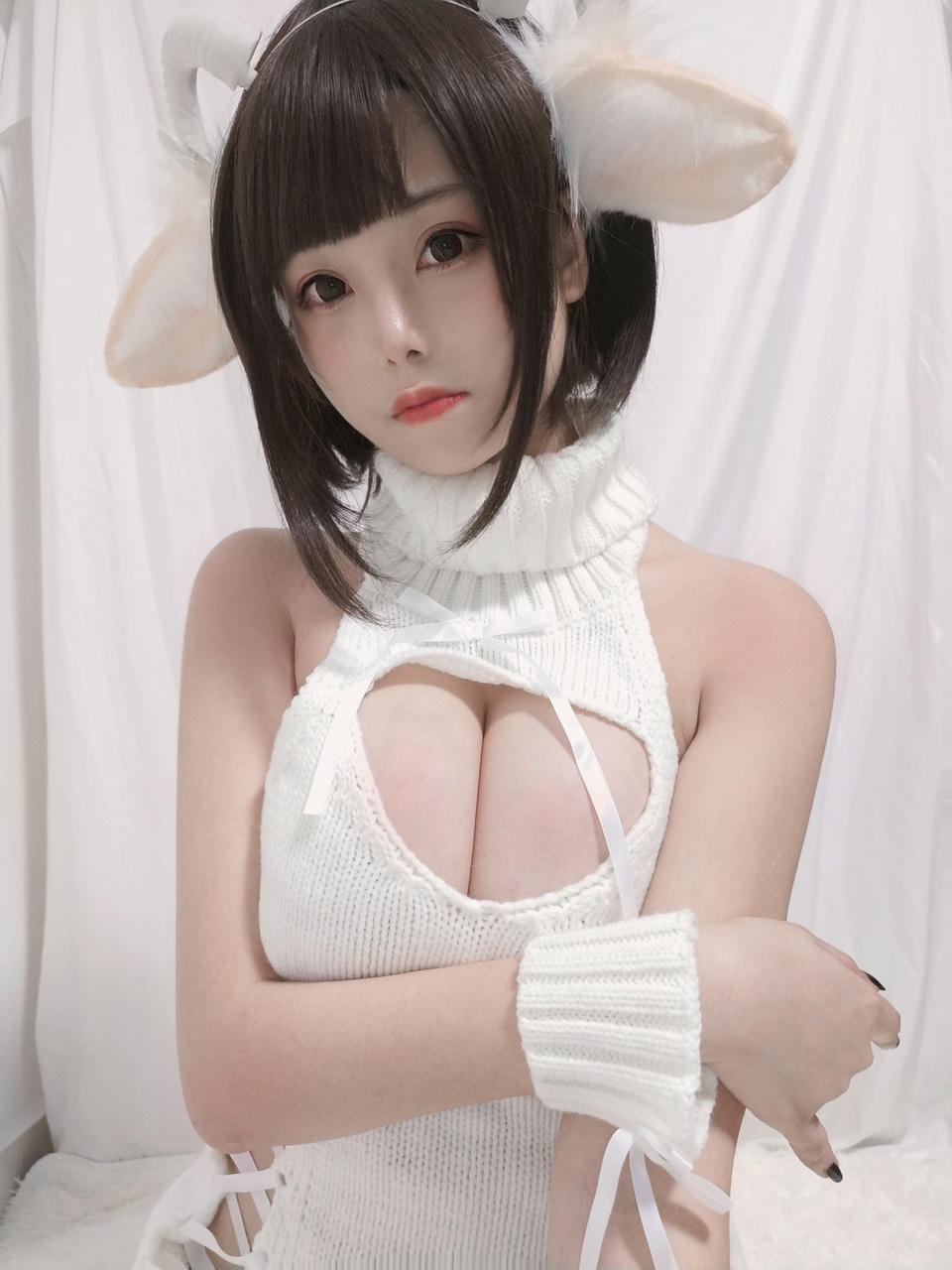 蜜汁猫裘 NO.046 白丝毛衣 [40P3V-152MB]_第1集