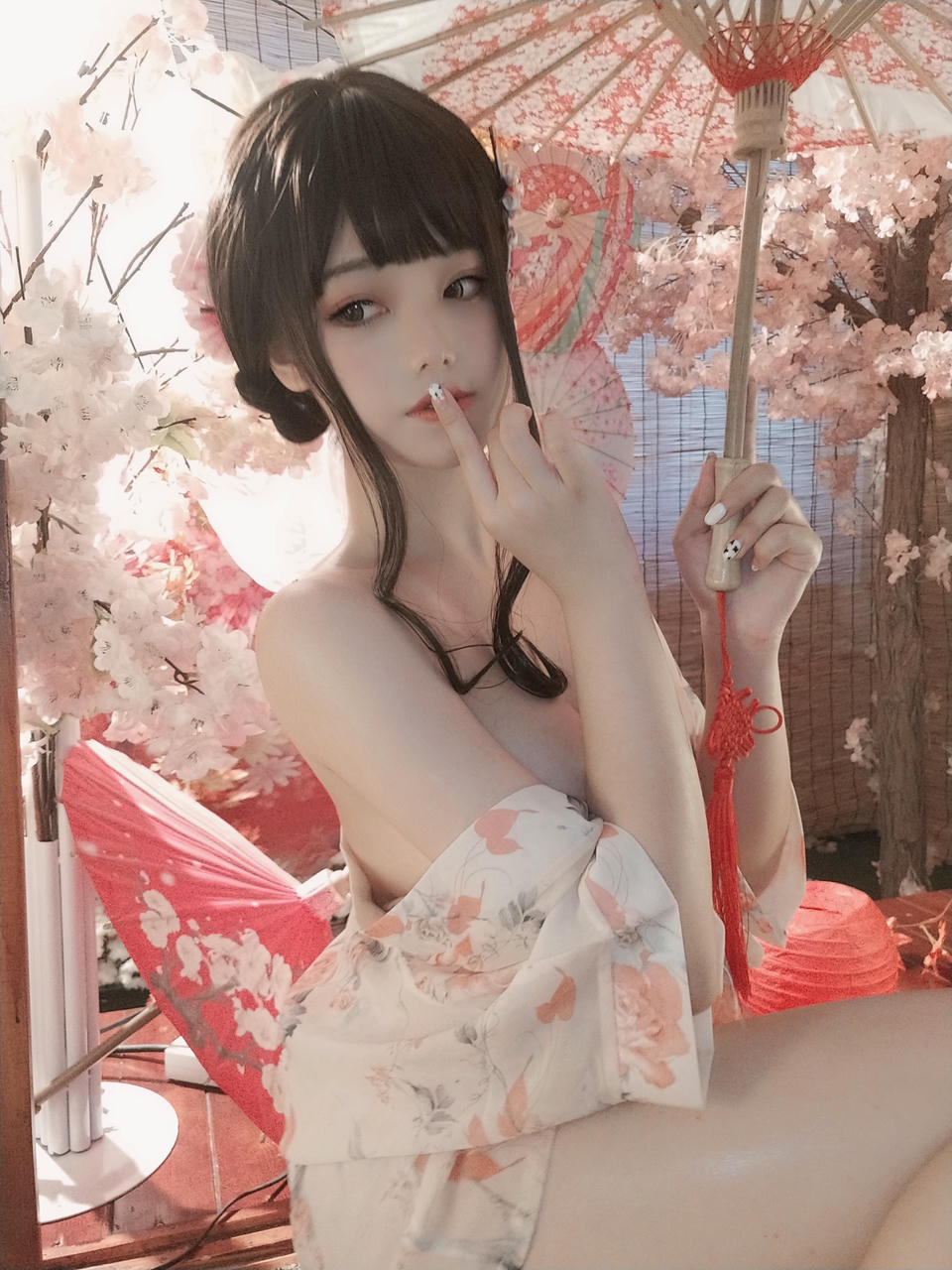 蜜汁猫裘 NO.052 浴娘 [29P4V-107MB]_第2集