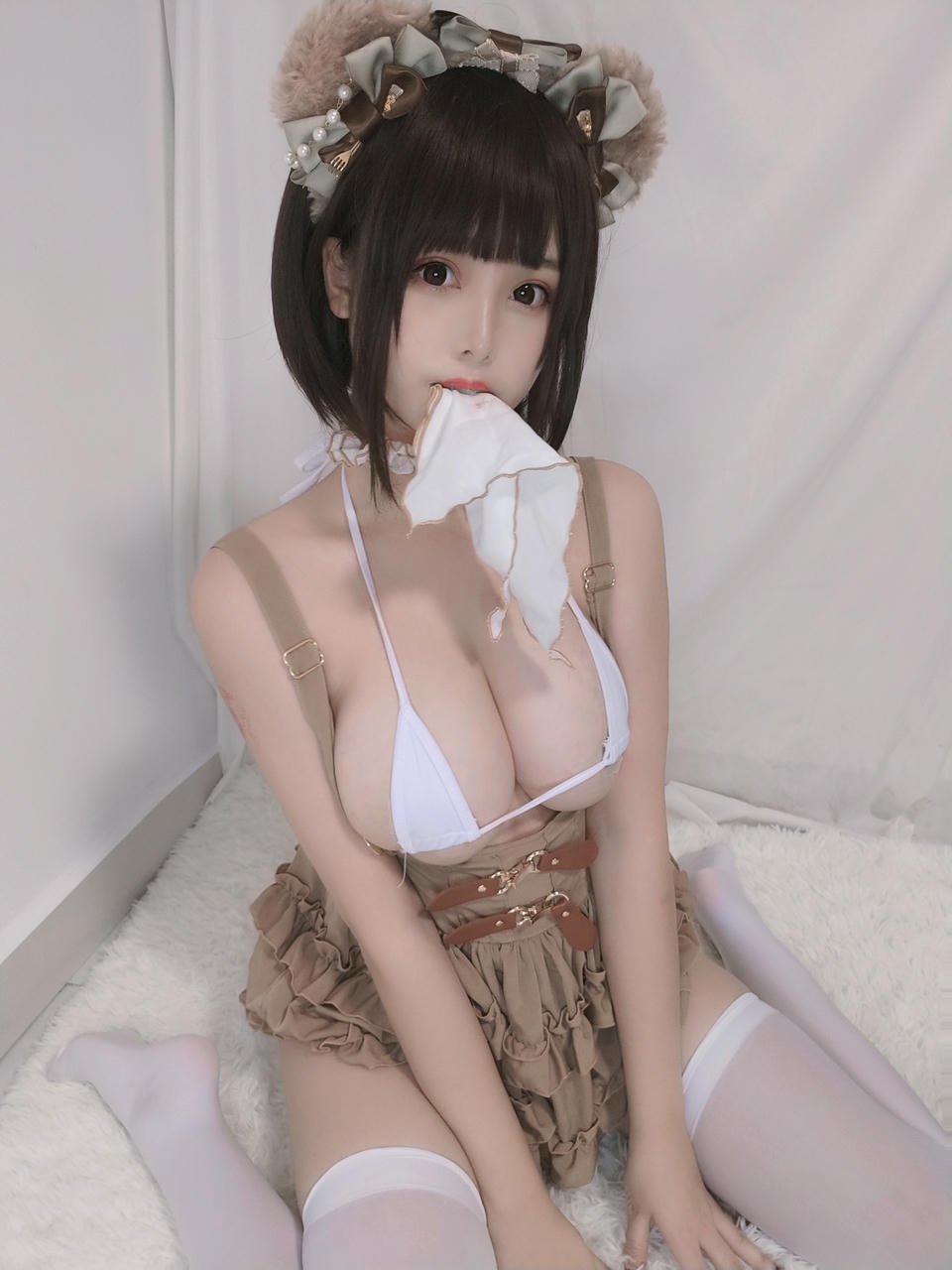 蜜汁猫裘 NO.058 小熊 [52P4V-173MB]_第1集