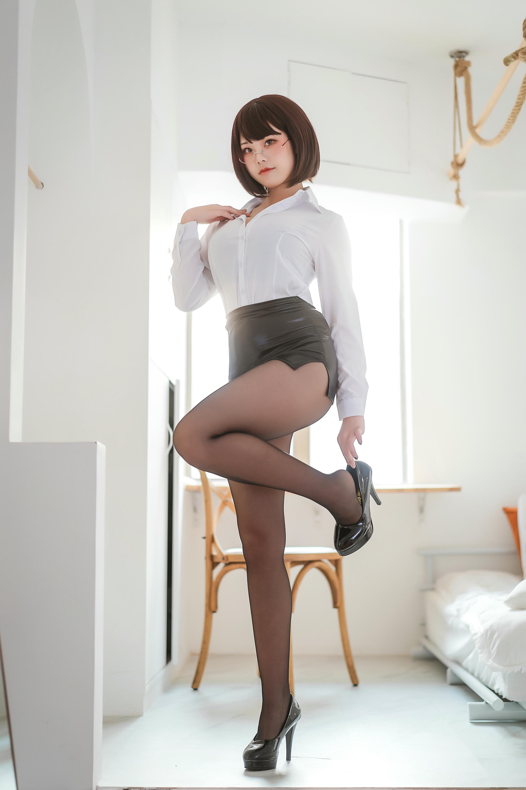 蜜汁猫裘 NO.060 醉OL [52P-698MB]_第1集