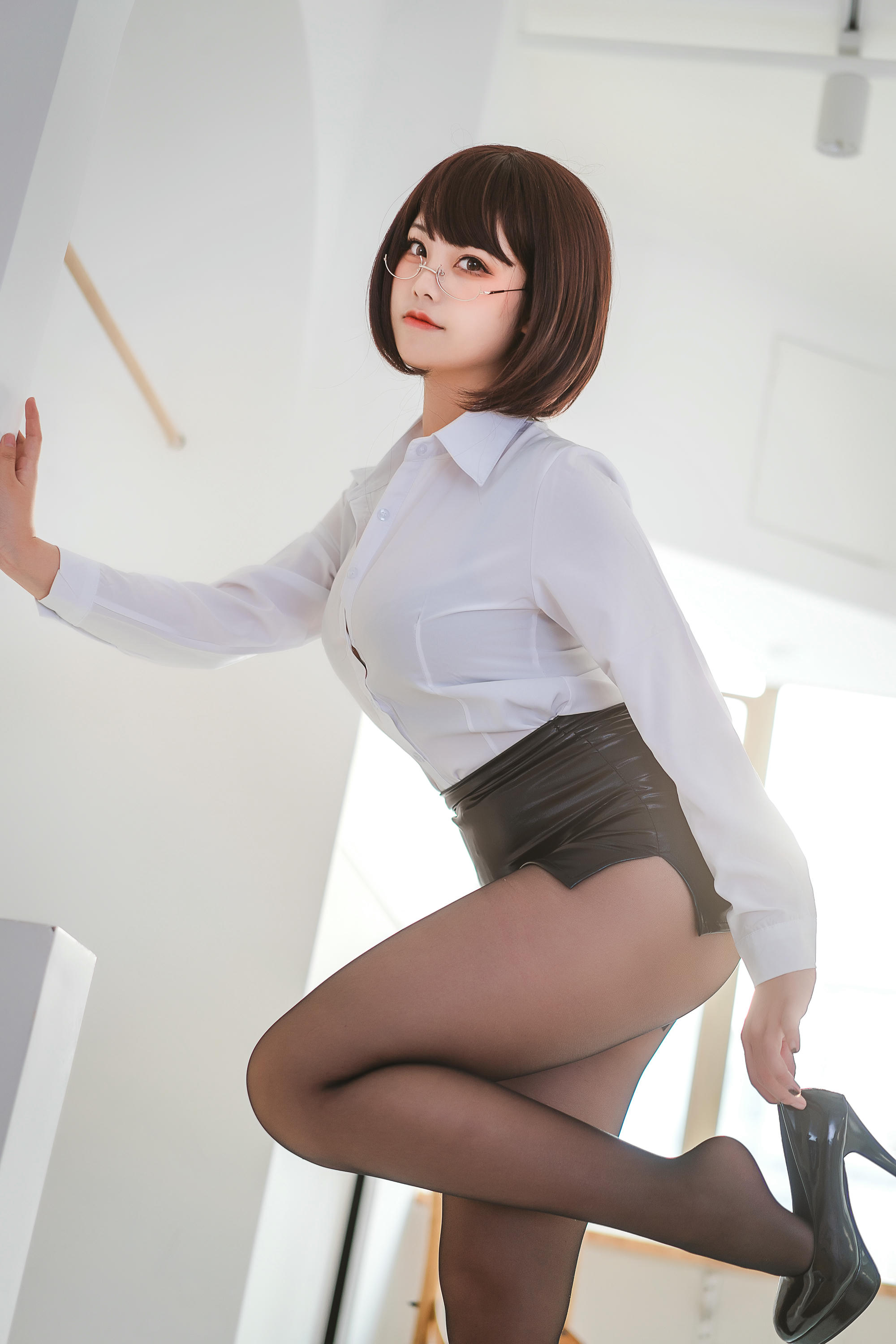 蜜汁猫裘 NO.060 醉OL [52P-698MB]_第1集