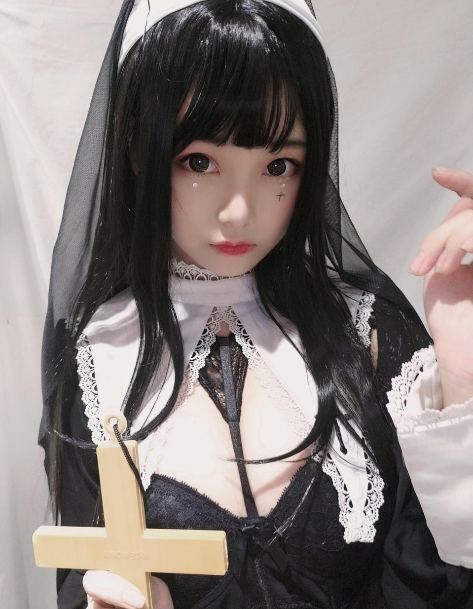 蜜汁猫裘 NO.006 修女 [25P-52MB]_第1集