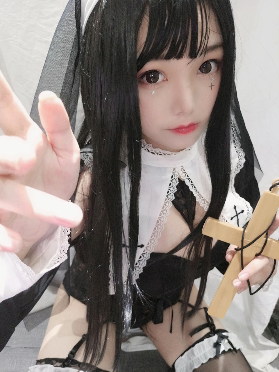 蜜汁猫裘 NO.006 修女 [25P-52MB]_第1集