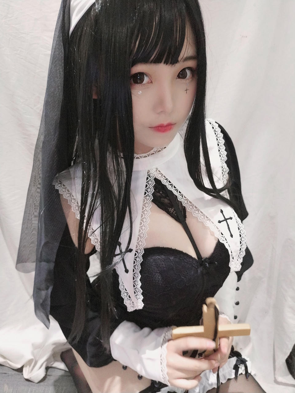 蜜汁猫裘 NO.006 修女 [25P-52MB]_第2集