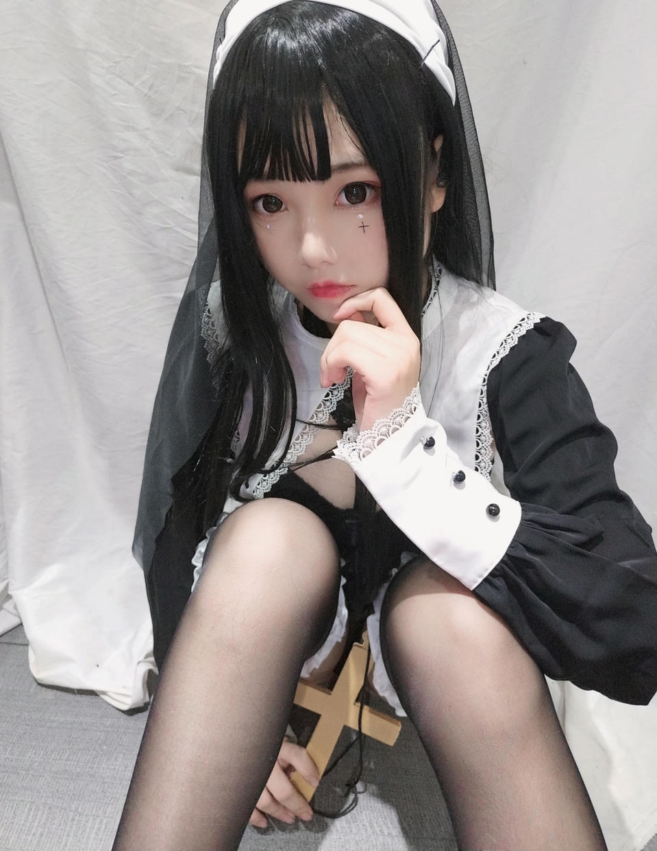 蜜汁猫裘 NO.006 修女 [25P-52MB]_第2集