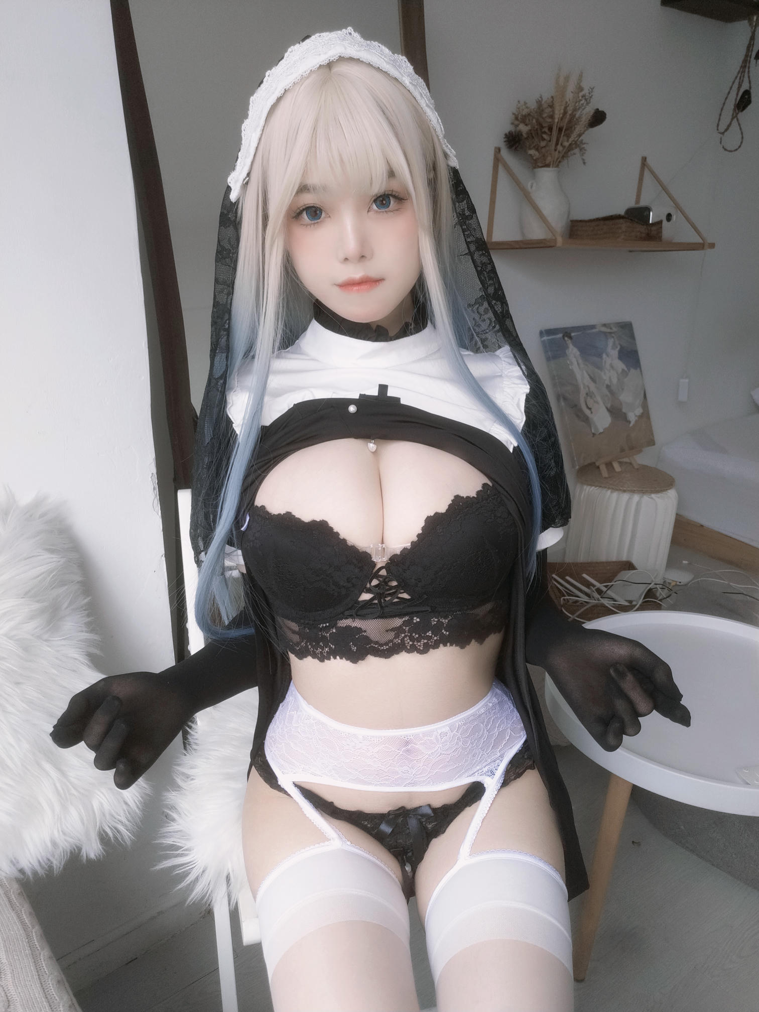 蜜汁猫裘 NO.082 修女自拍 [35P6V-829MB]_第1集