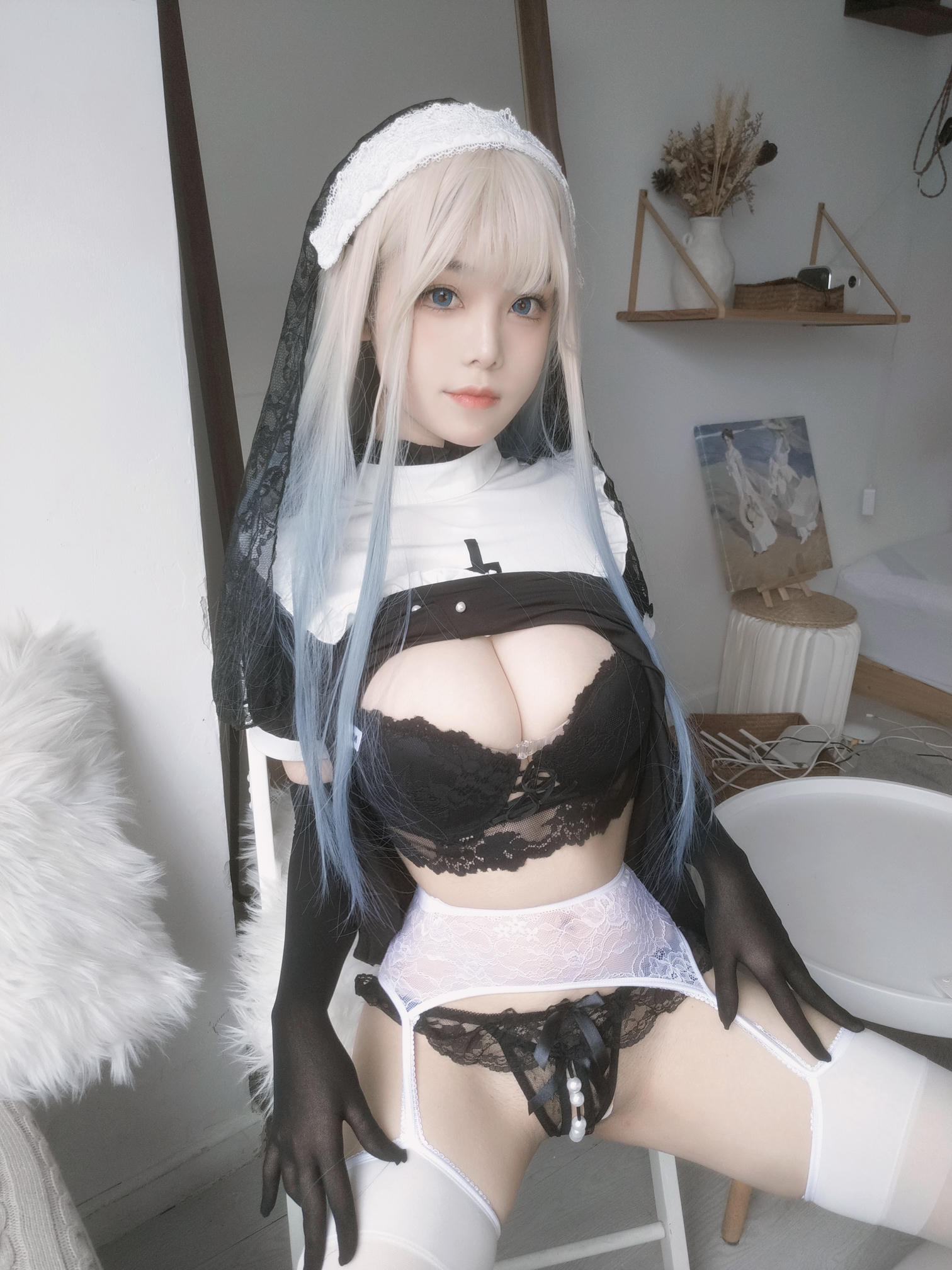 蜜汁猫裘 NO.082 修女自拍 [35P6V-829MB]_第1集