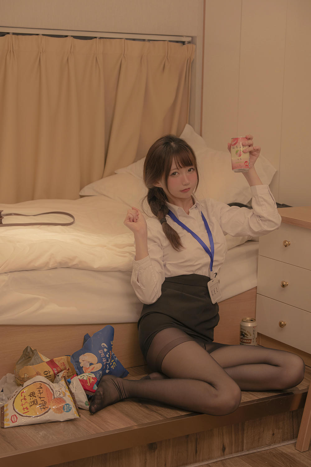 NAGESA魔物喵 NO.124 醉酒的办公室女郎 [105P1V-494M]_第2集
